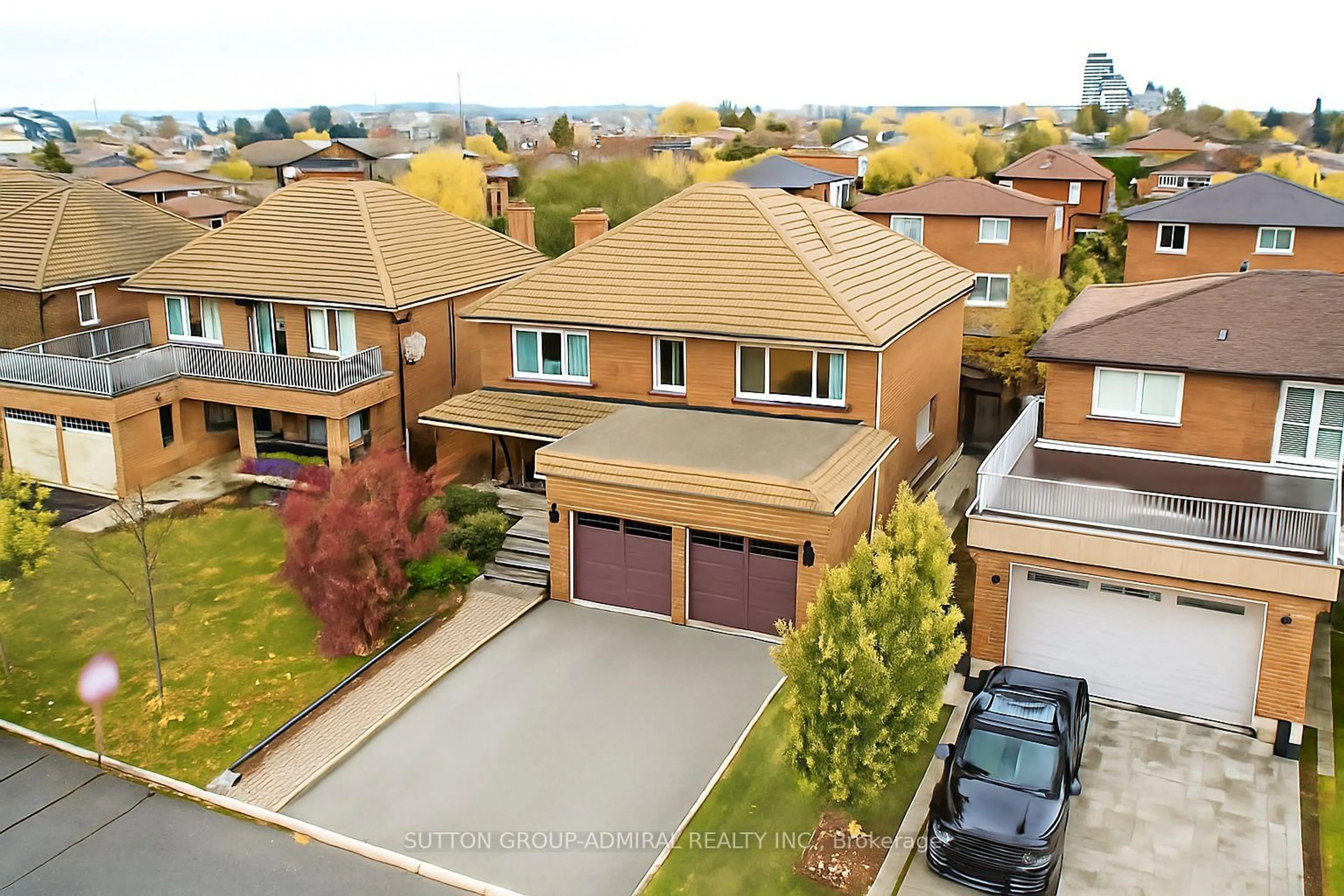 A pic from outside/outdoor area/front of a property/back of a property/a pic from drone, street for 160 Marwood Pl, Vaughan Ontario L6A 1C4