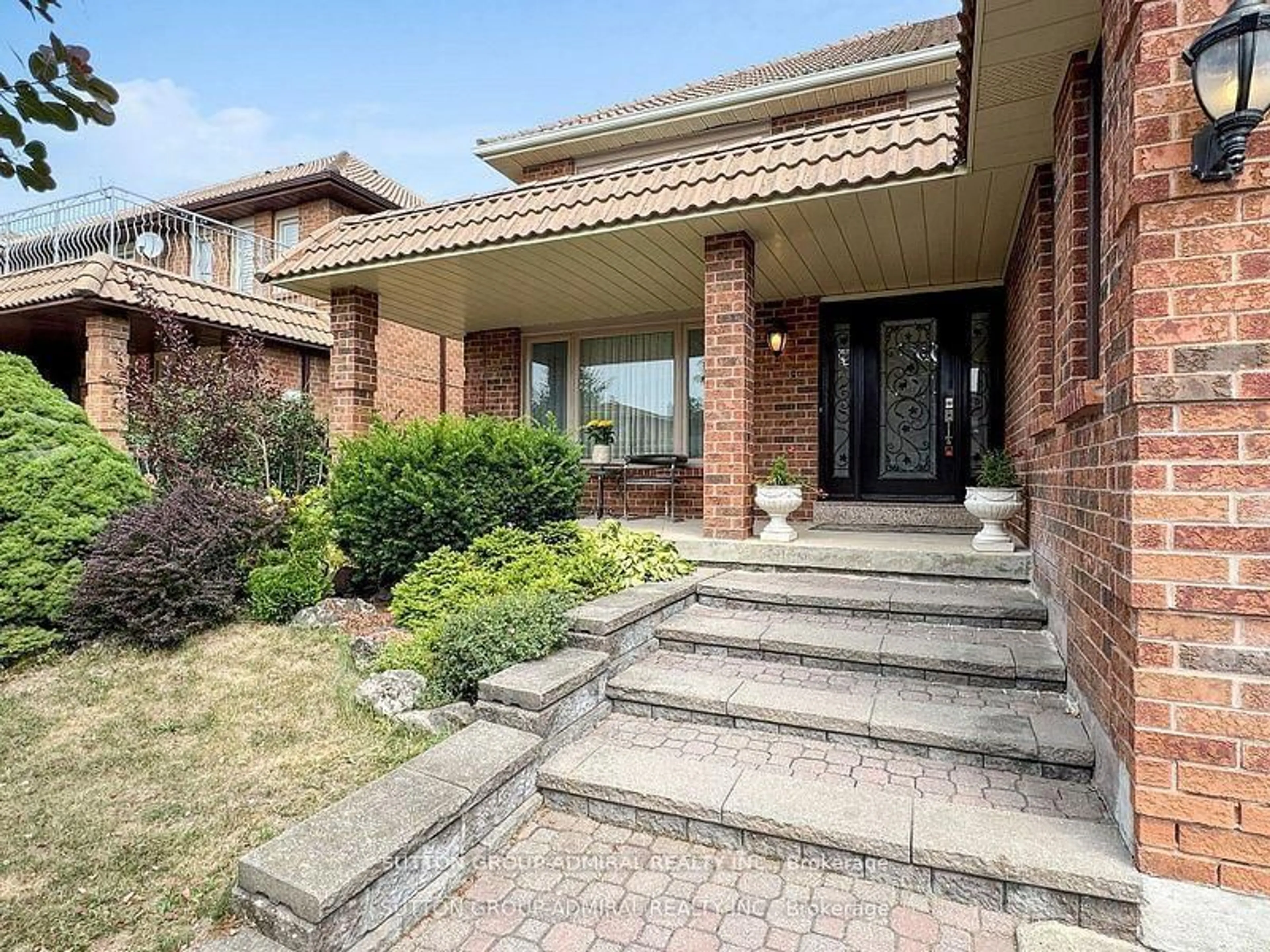 Home with brick exterior material, street for 160 Marwood Pl, Vaughan Ontario L6A 1C4