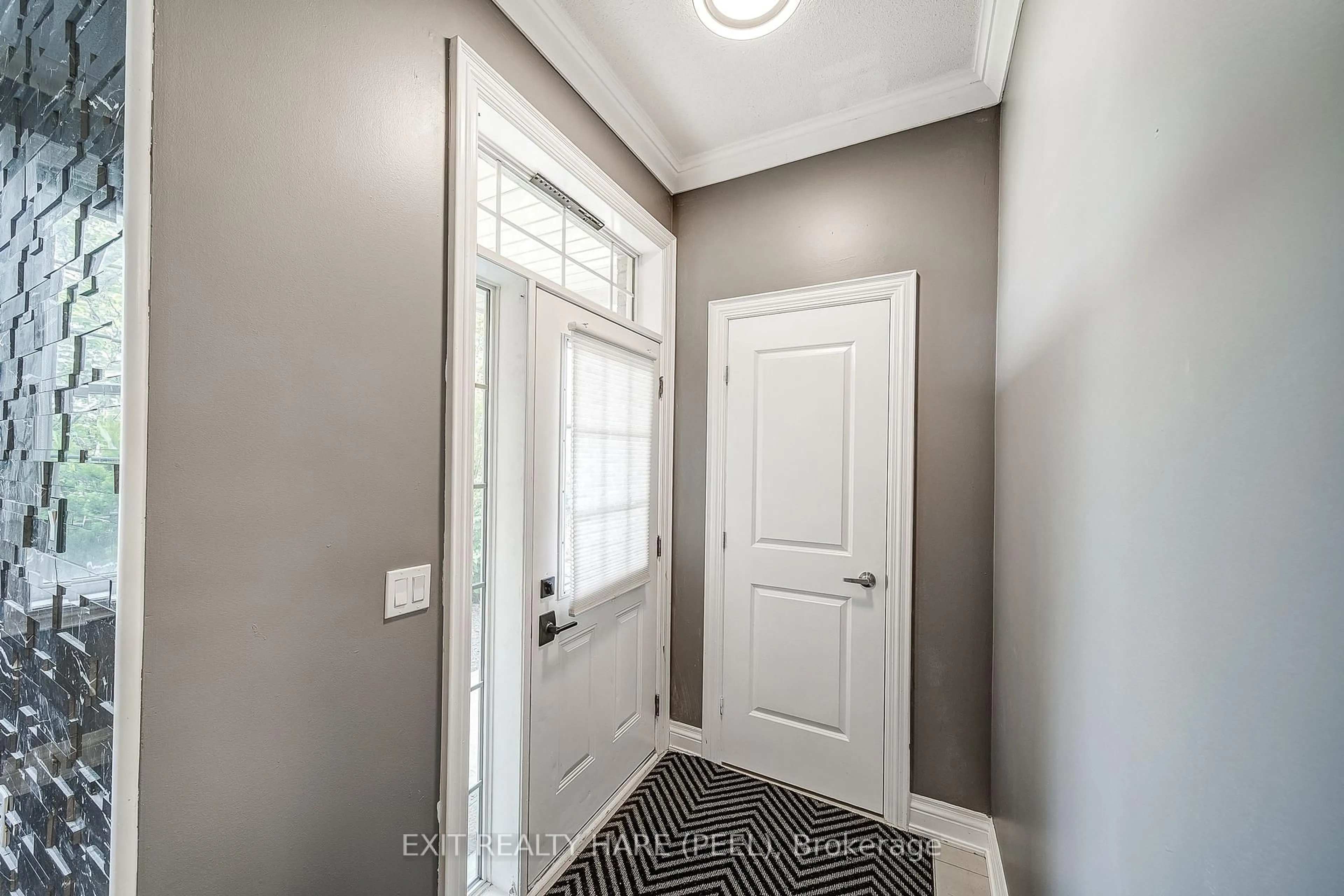 Indoor entryway for 41 Poetry Dr, Vaughan Ontario L4H 3R1