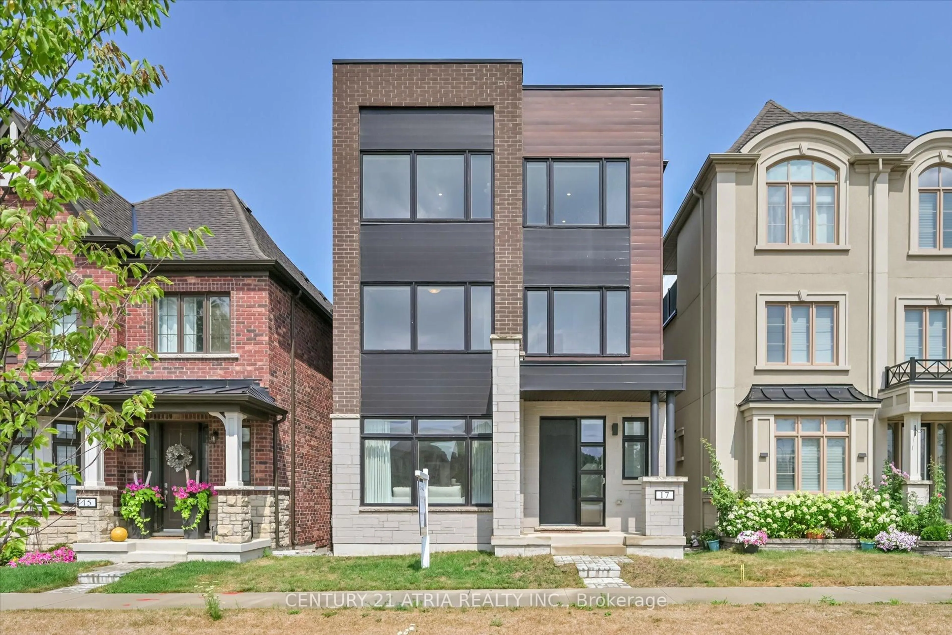 Home with brick exterior material, street for 17 Kohn Lane, Markham Ontario L6C 3J3