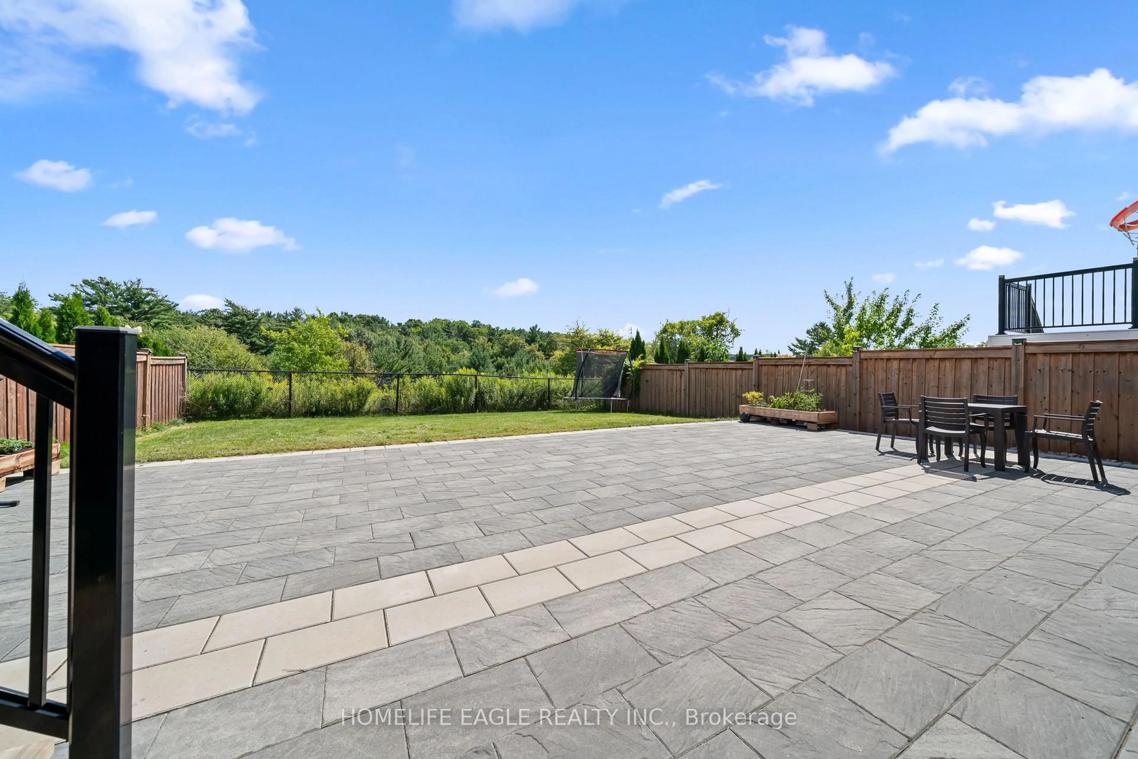 A pic from outside/outdoor area/front of a property/back of a property/a pic from drone, water/lake/river/ocean view for 545 Clifford Perry Pl, Newmarket Ontario L3X 0J1