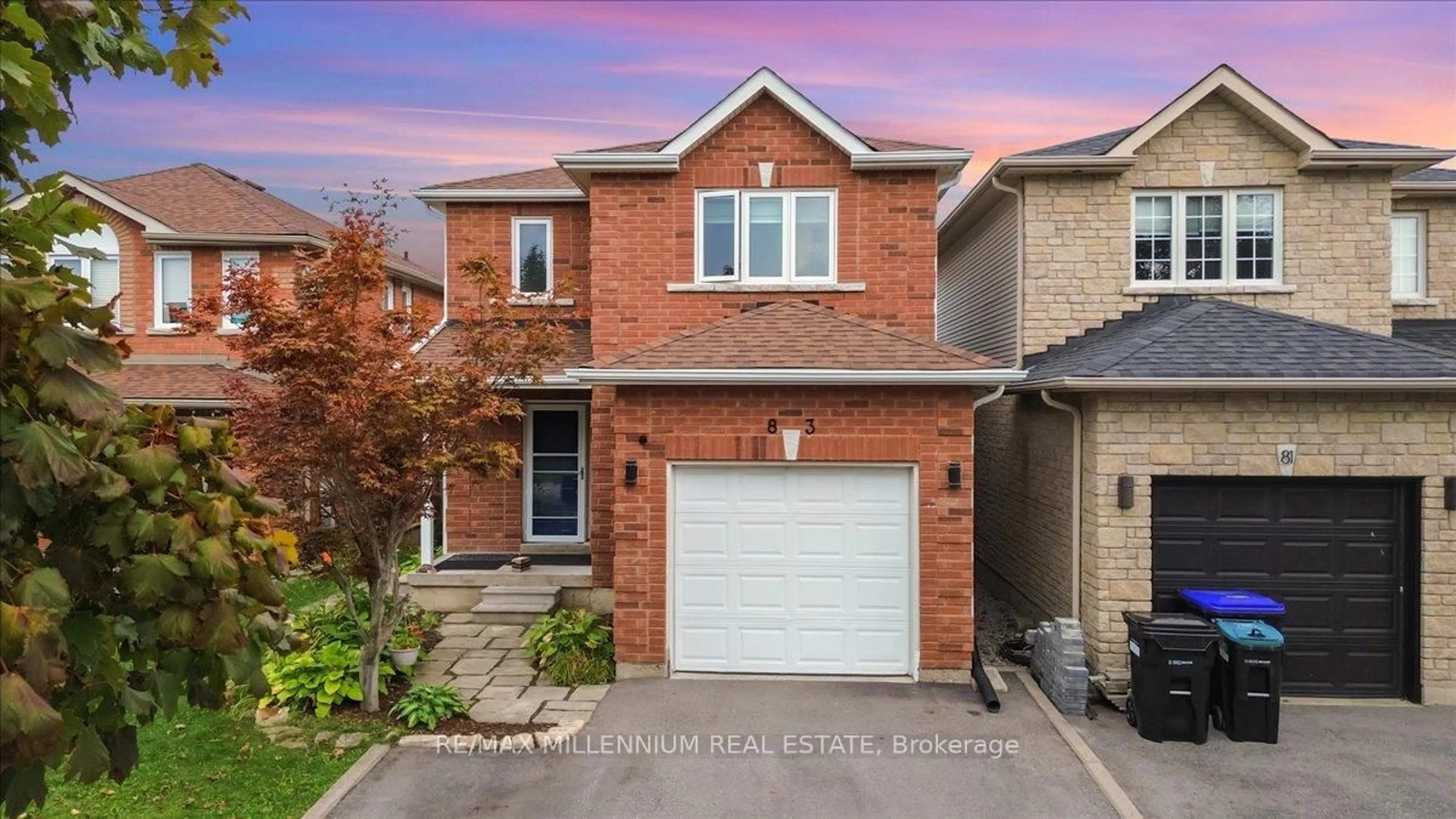 Home with brick exterior material, street for 83 Smith St, Bradford West Gwillimbury Ontario L3Z 3E3