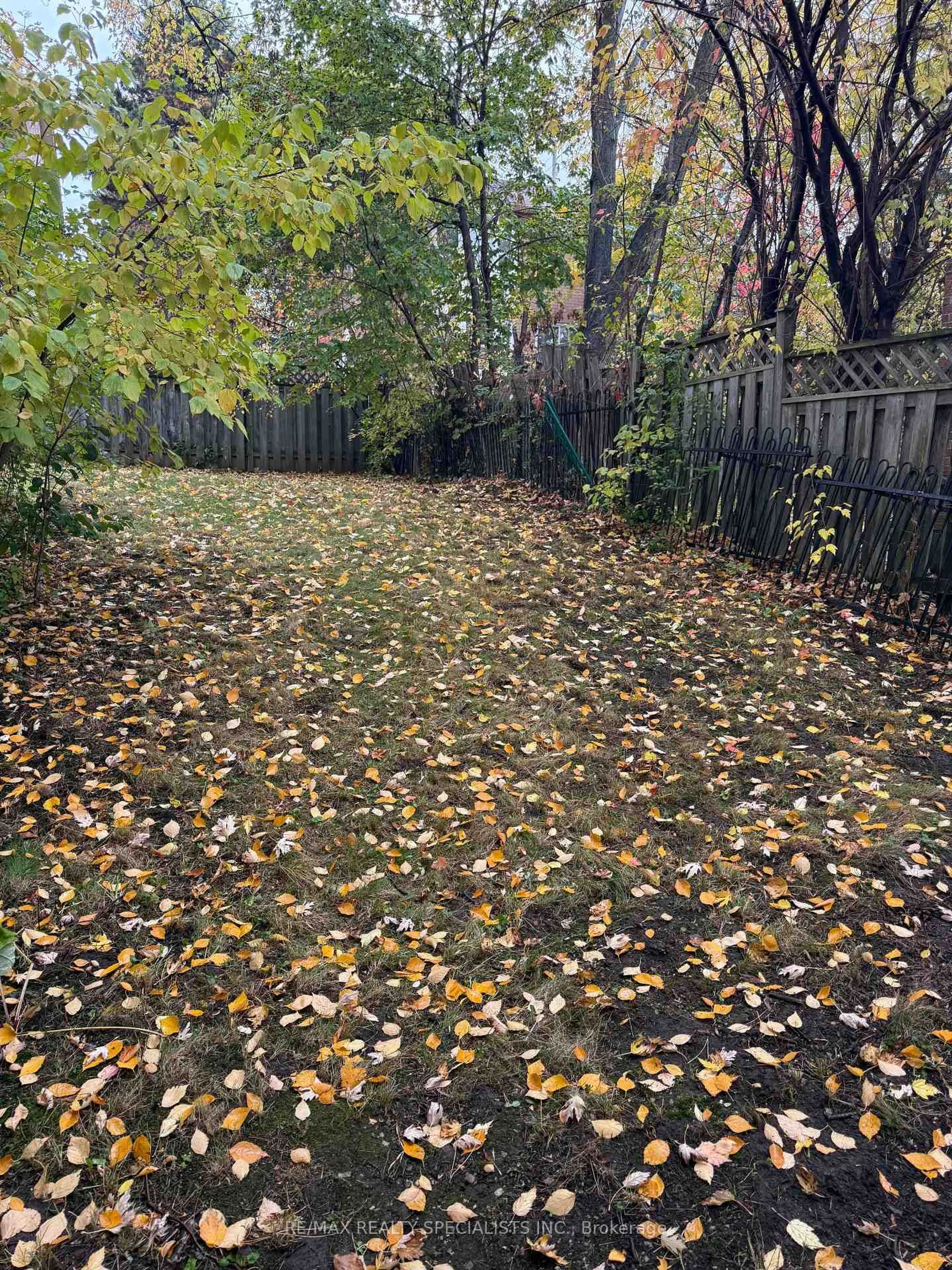 Patio, street for 22 Joanna Cres, Vaughan Ontario L4J 5E7