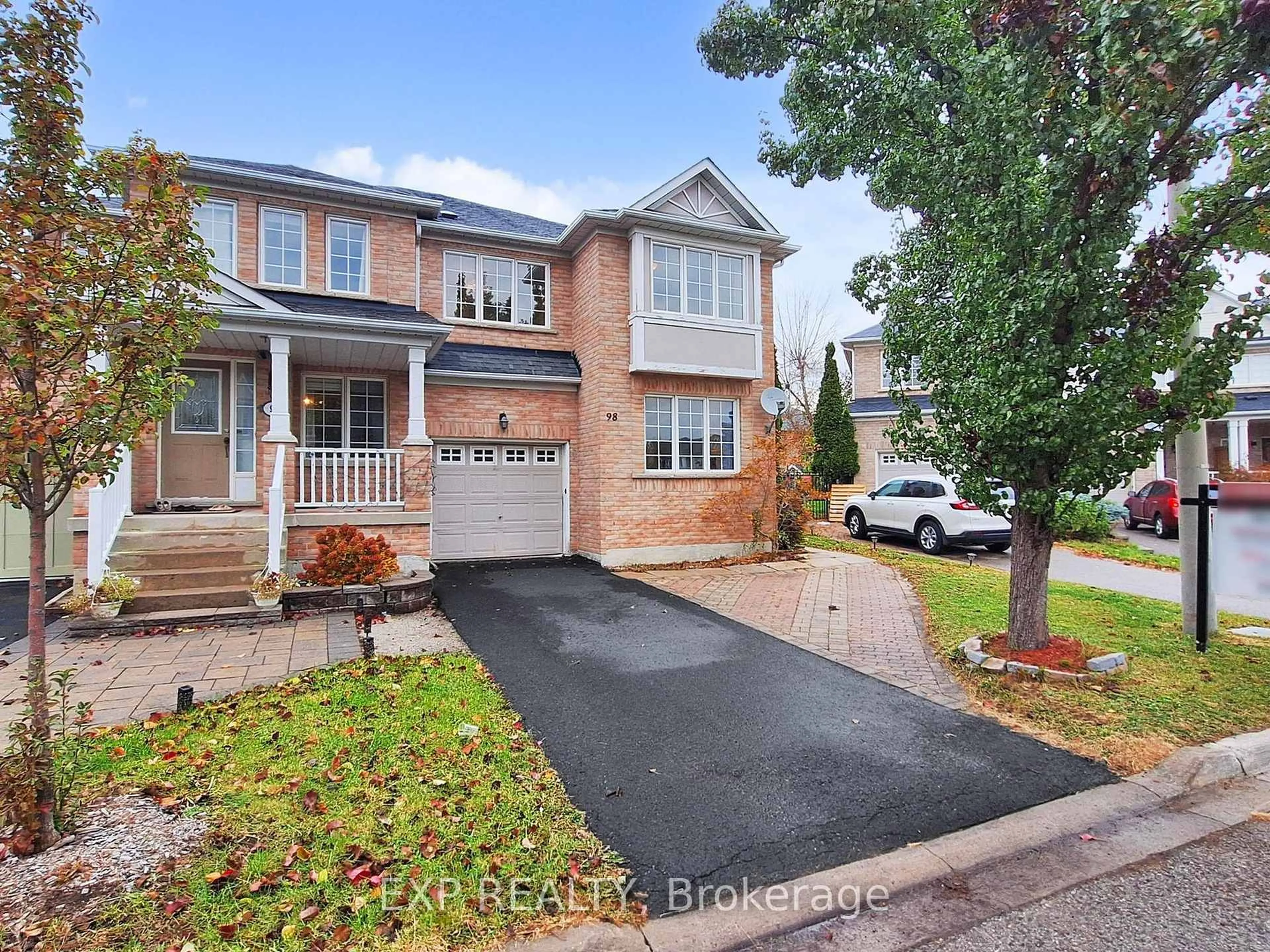 Home with brick exterior material, street for 98 Lowther Ave, Richmond Hill Ontario L4E 4P3