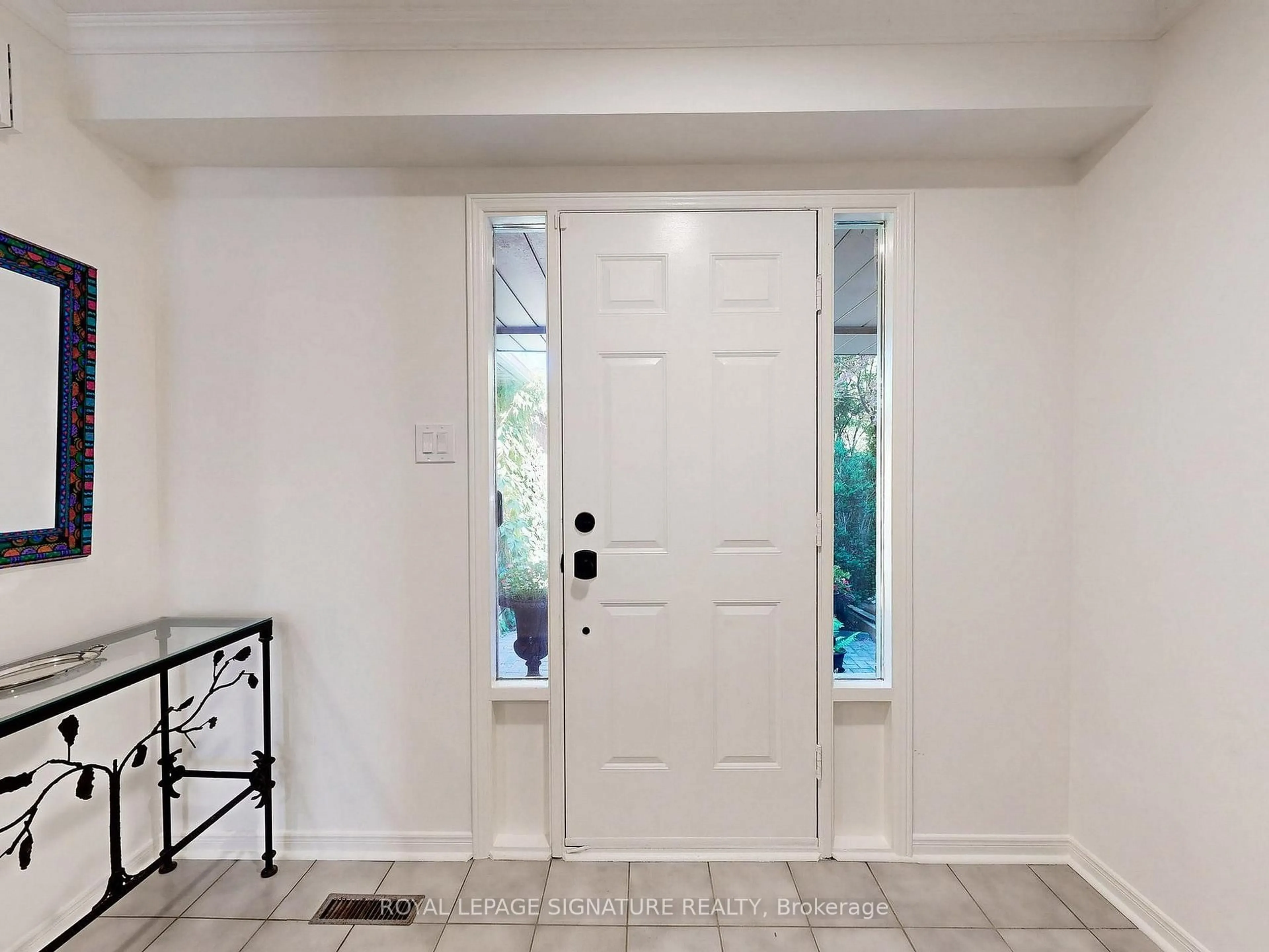 Indoor entryway for 48 Millcroft Way, Vaughan Ontario L4J 6N9