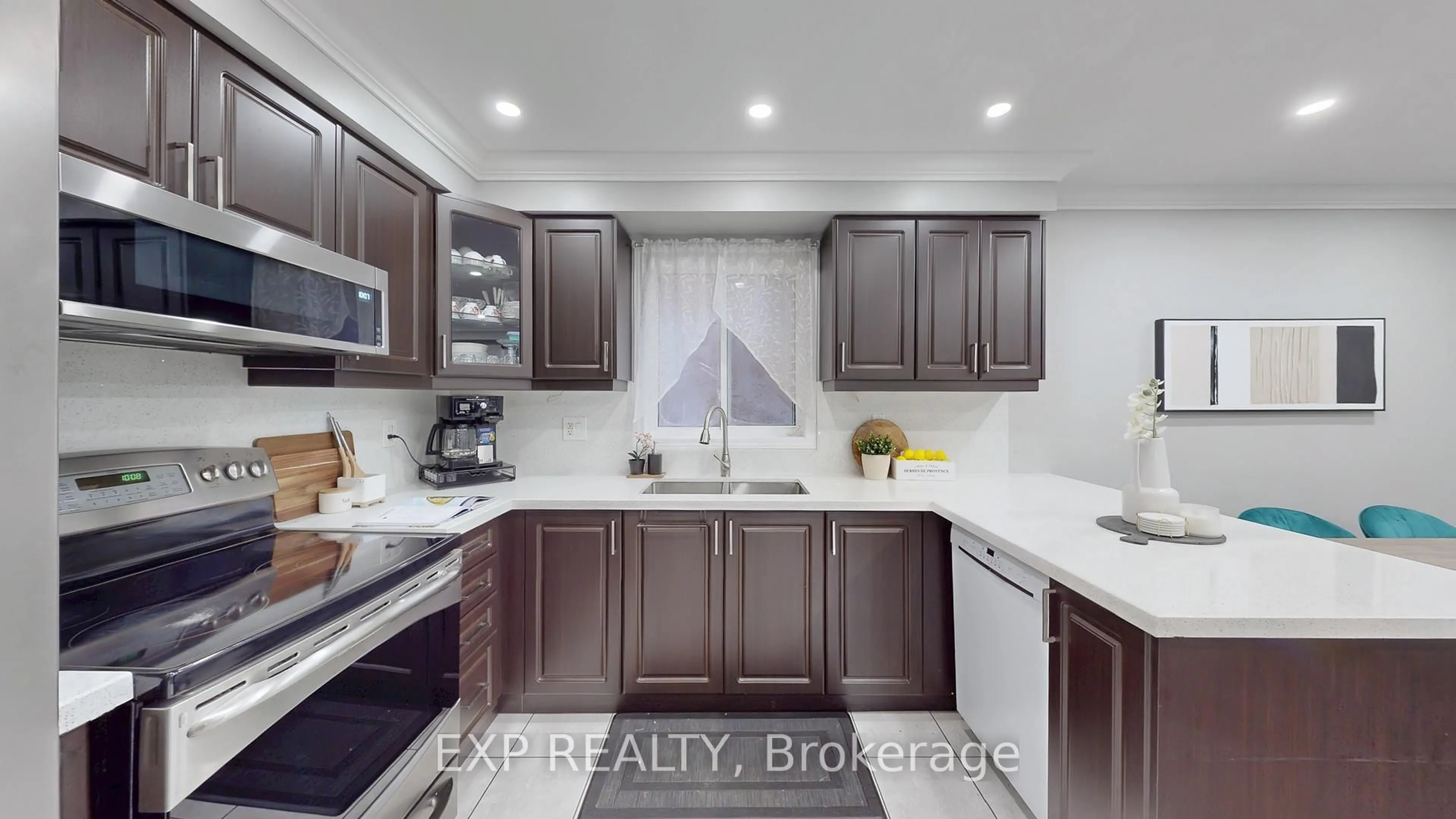 Unknown for 242 Marble Pl, Newmarket Ontario L3X 2Y3