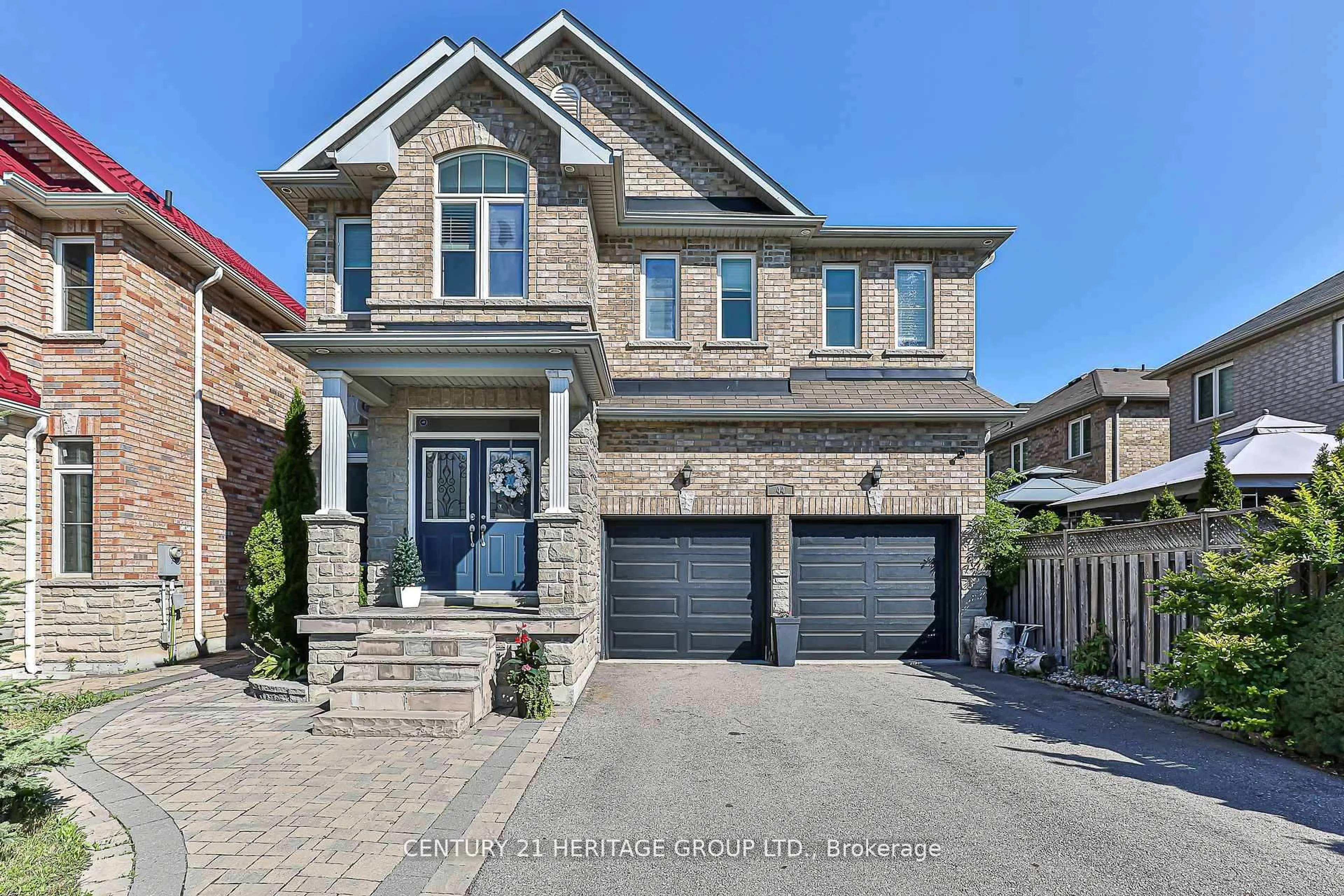Home with brick exterior material, street for 44 Madison Ave, Richmond Hill Ontario L4E 2Z6