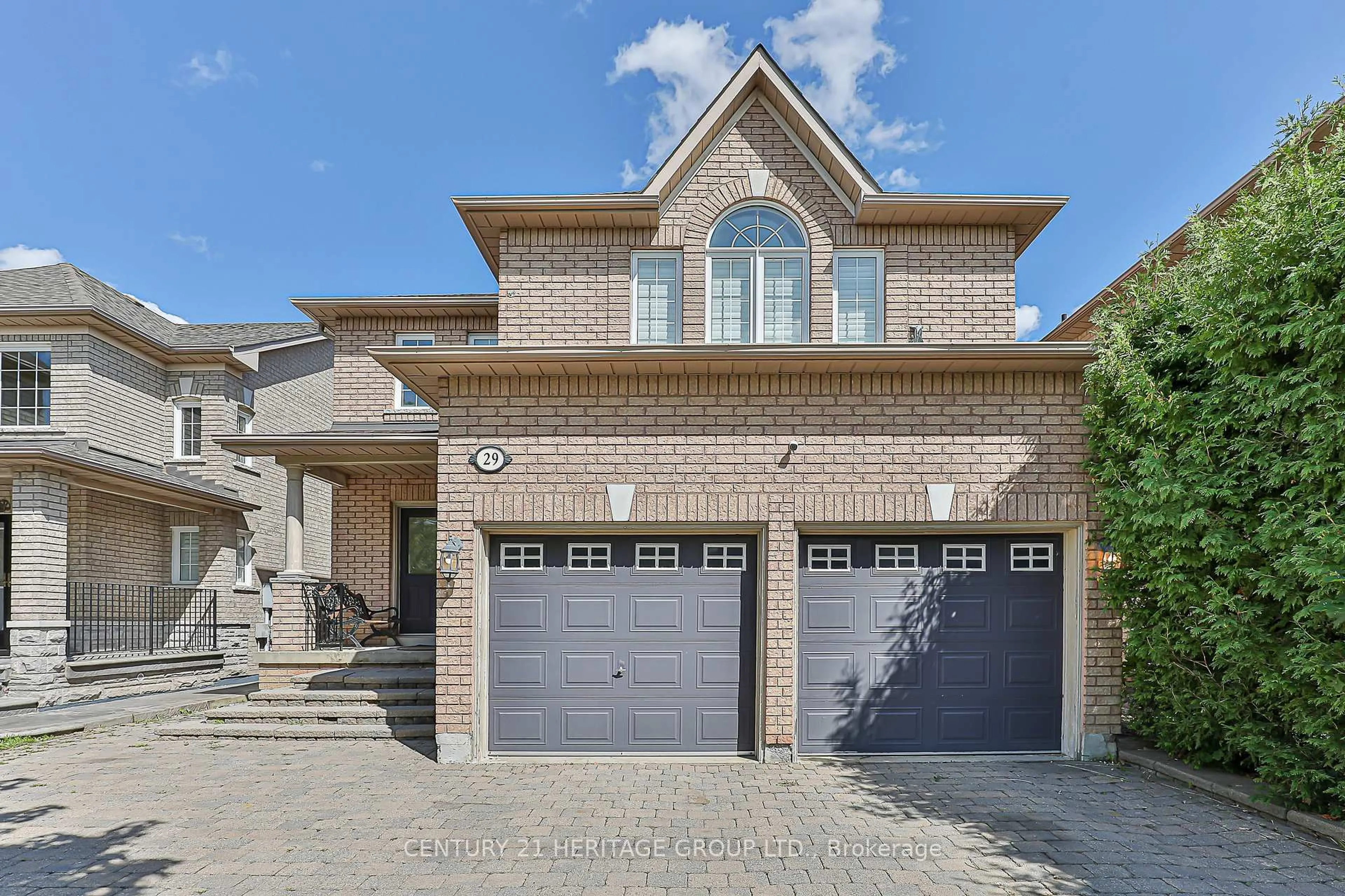 Home with brick exterior material, street for 29 Eminence Rd, Vaughan Ontario L4K 5K1