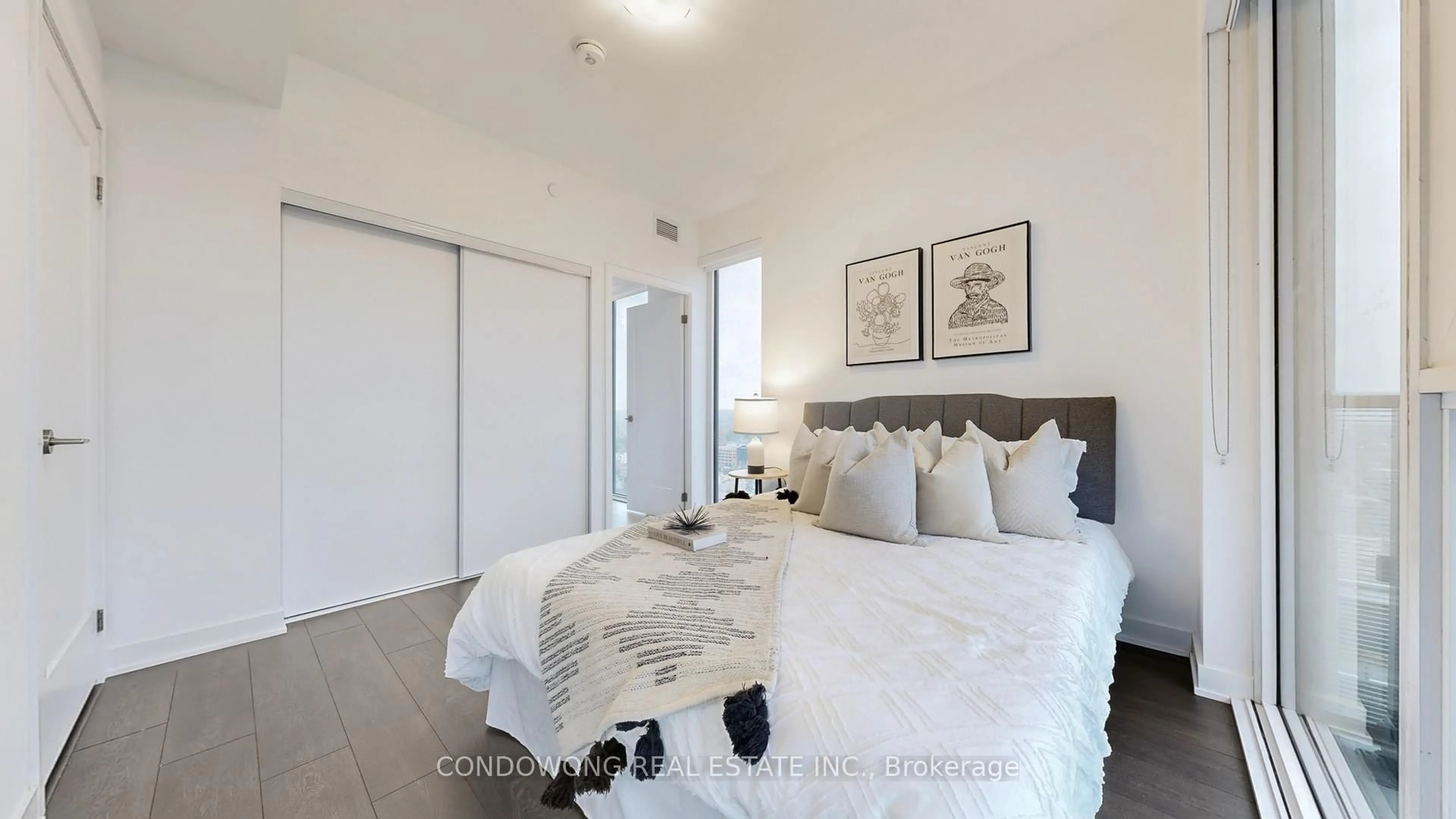 Bedroom with bed, unknown for 95 Oneida Cres #2204, Richmond Hill Ontario L4B 0H5