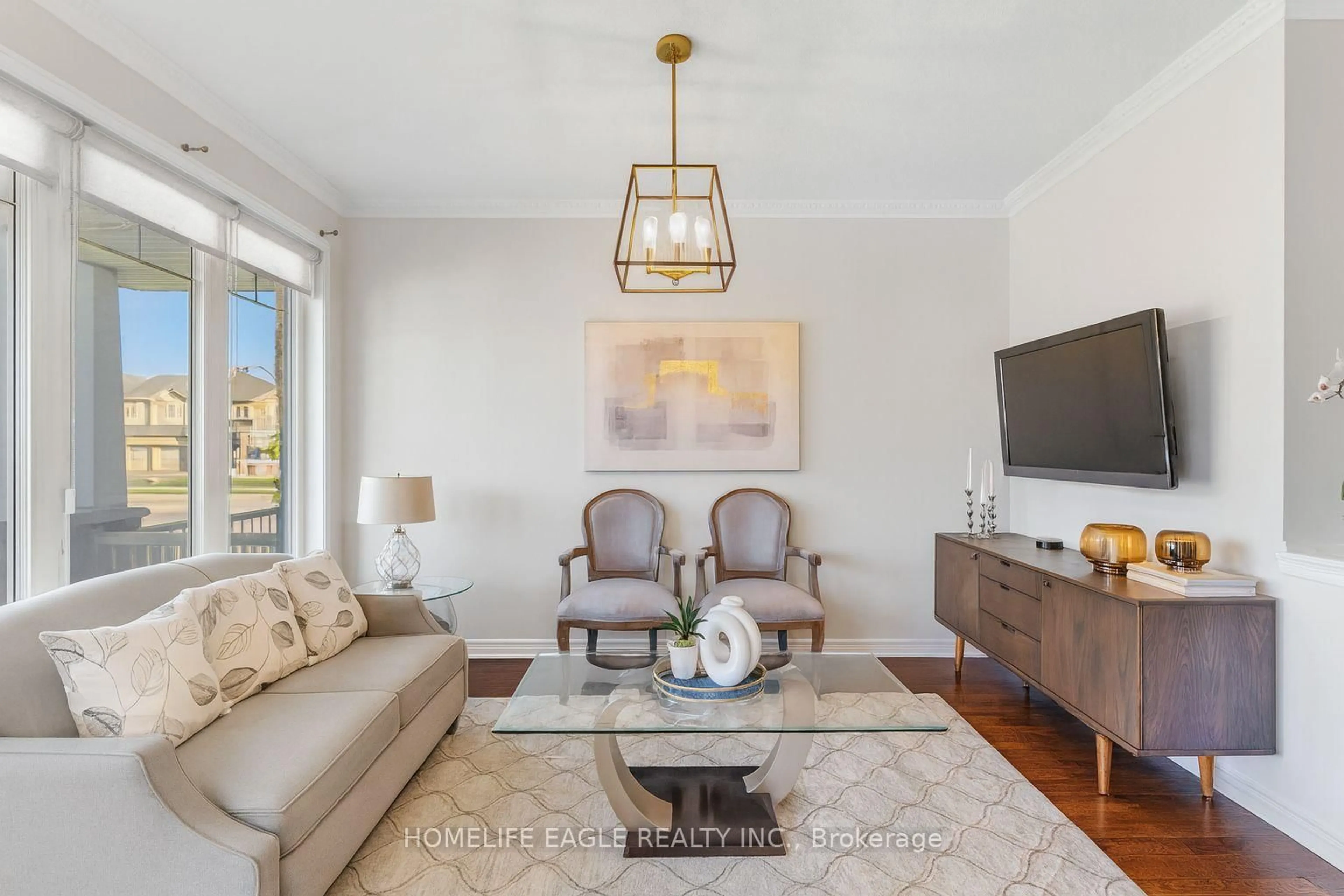 Living room with furniture, unknown for 39 Pitney Ave, Richmond Hill Ontario L4E 4Y5