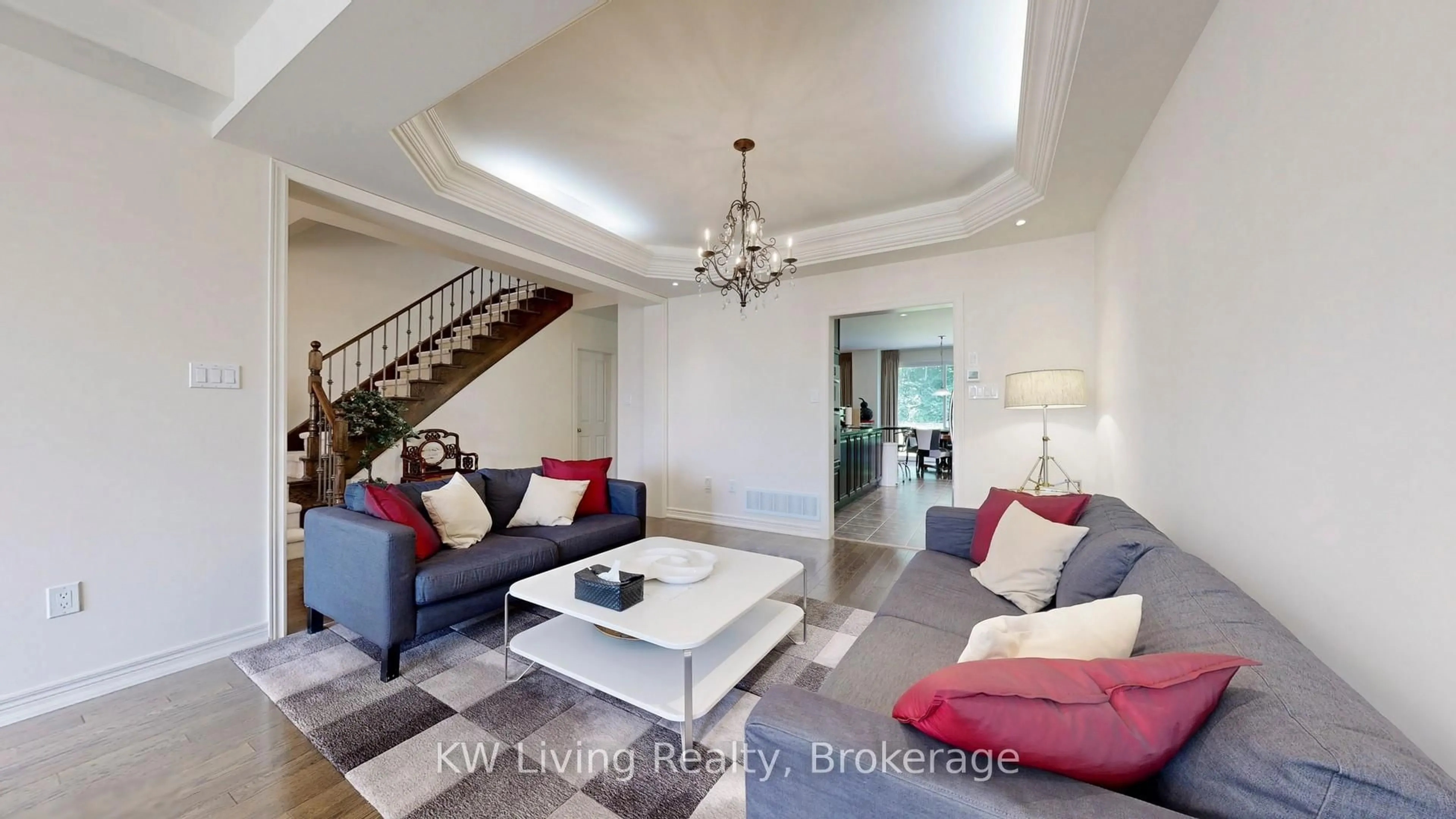 Living room with furniture, unknown for 16 Carriage House Crt, Richmond Hill Ontario L4E 4V3