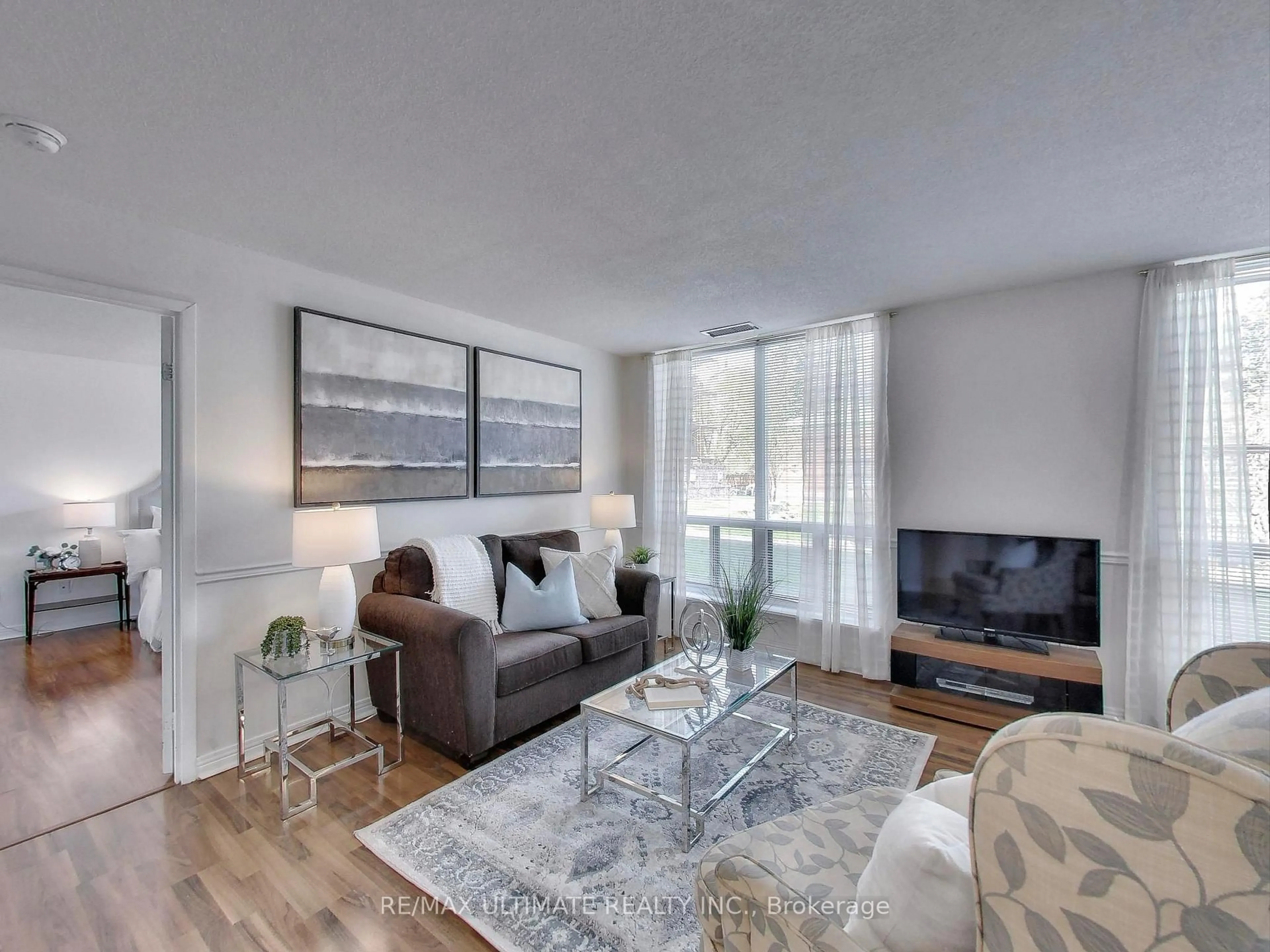 Living room with furniture, unknown for 30 Wilson St #101, Markham Ontario L3P 1N1