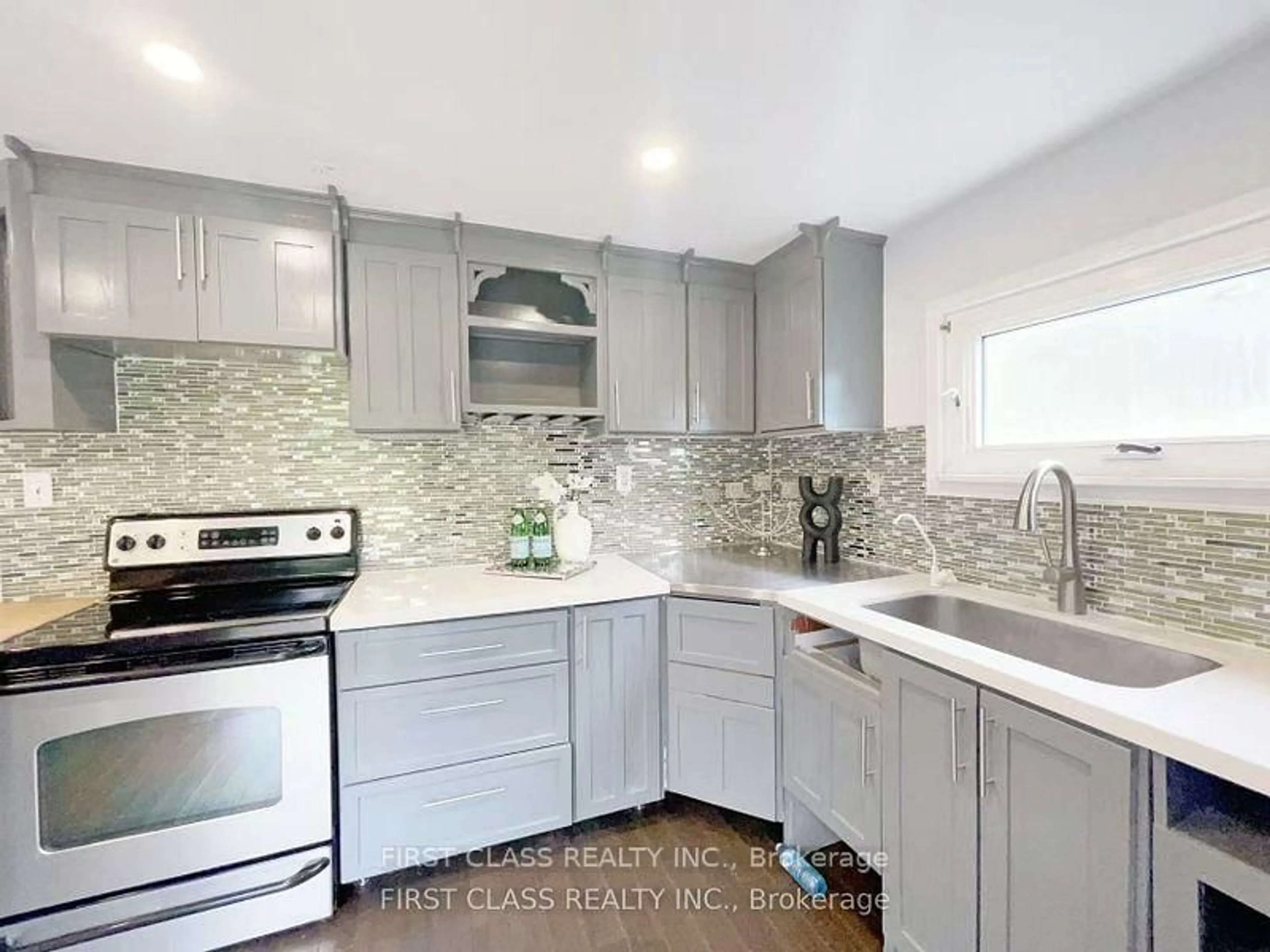 Contemporary kitchen, ceramic/tile floor for 120 Sunset Beach Rd, Georgina Ontario L0E 1N0