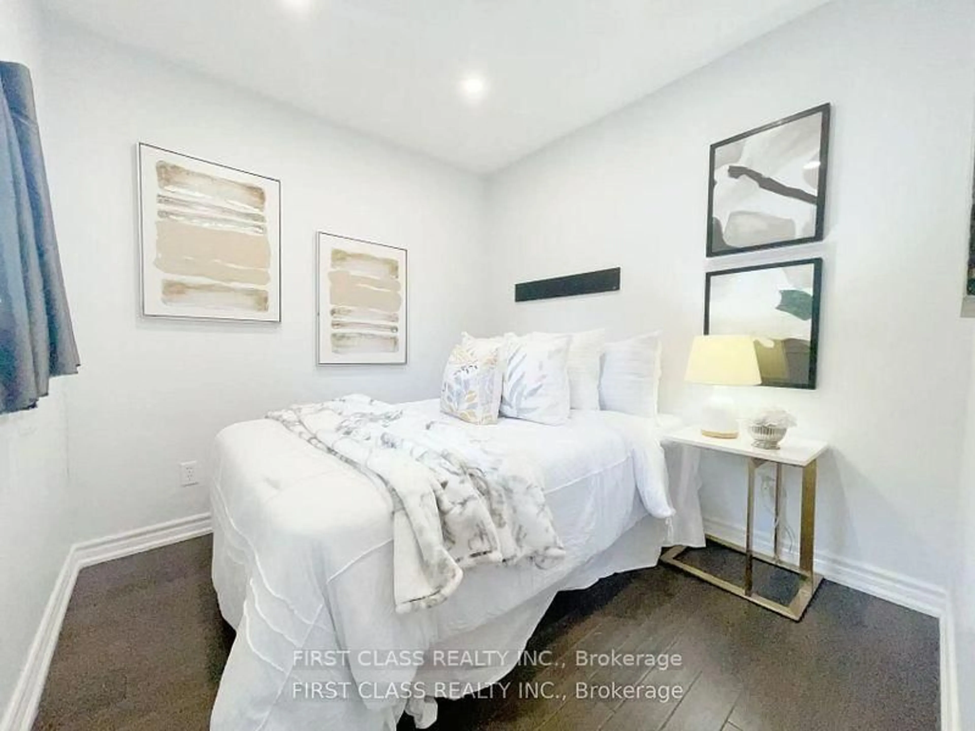 A pic of a room for 120 Sunset Beach Rd, Georgina Ontario L0E 1N0