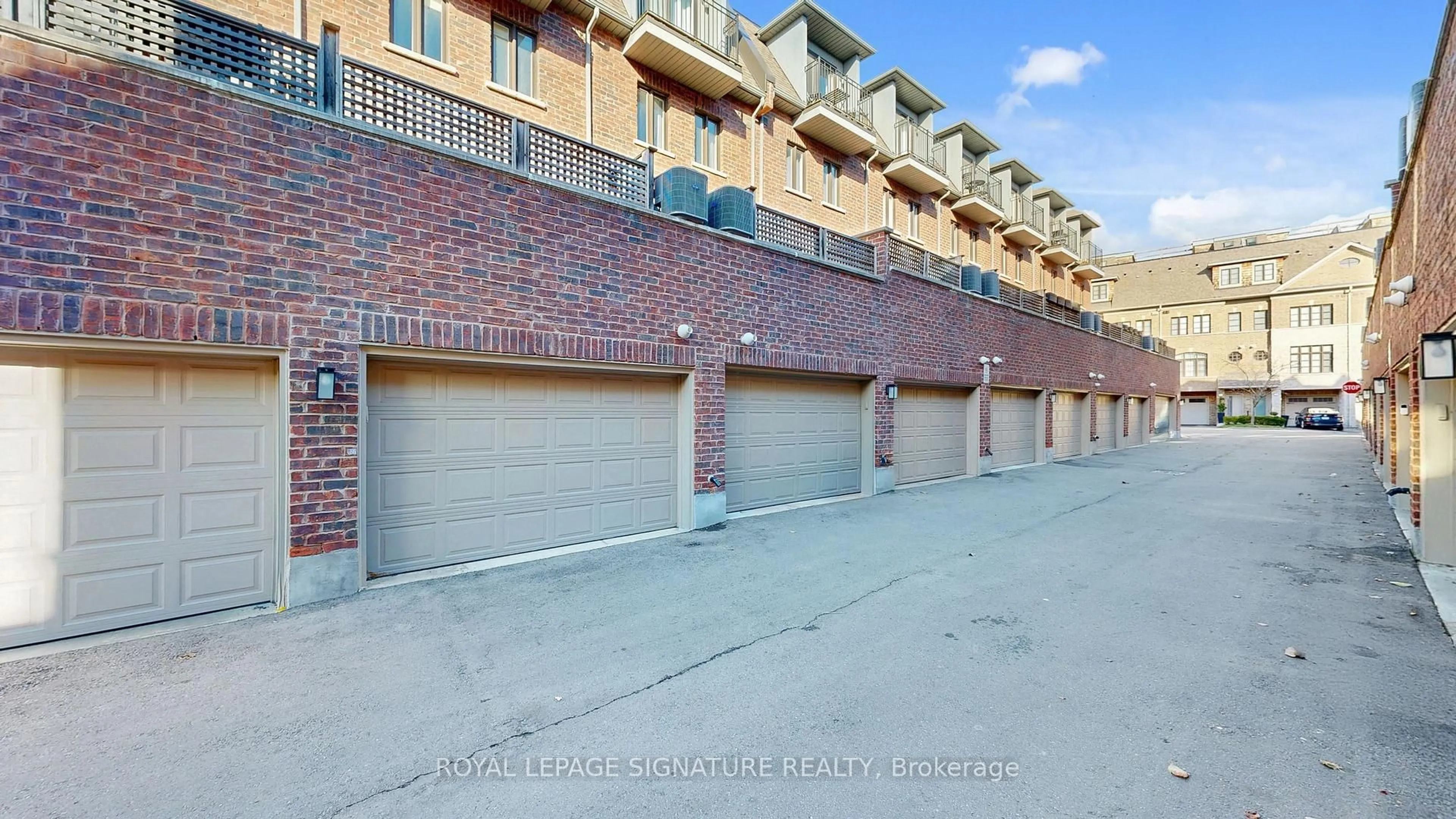 Unknown for 8 Agar Lane #45, Vaughan Ontario L4L 0C5