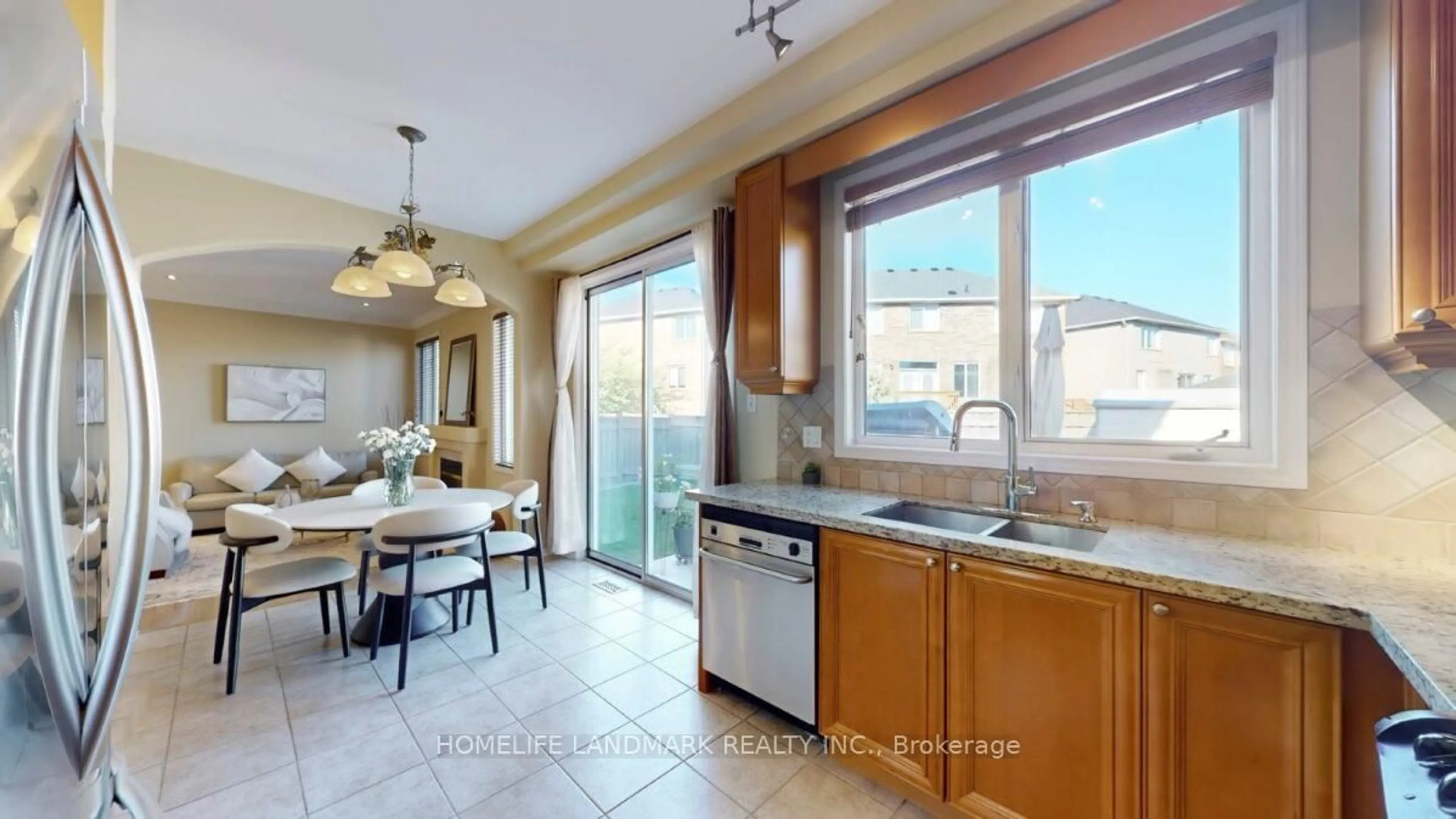 Open concept kitchen, ceramic/tile floor for 152 America Ave, Vaughan Ontario L6A 3E8