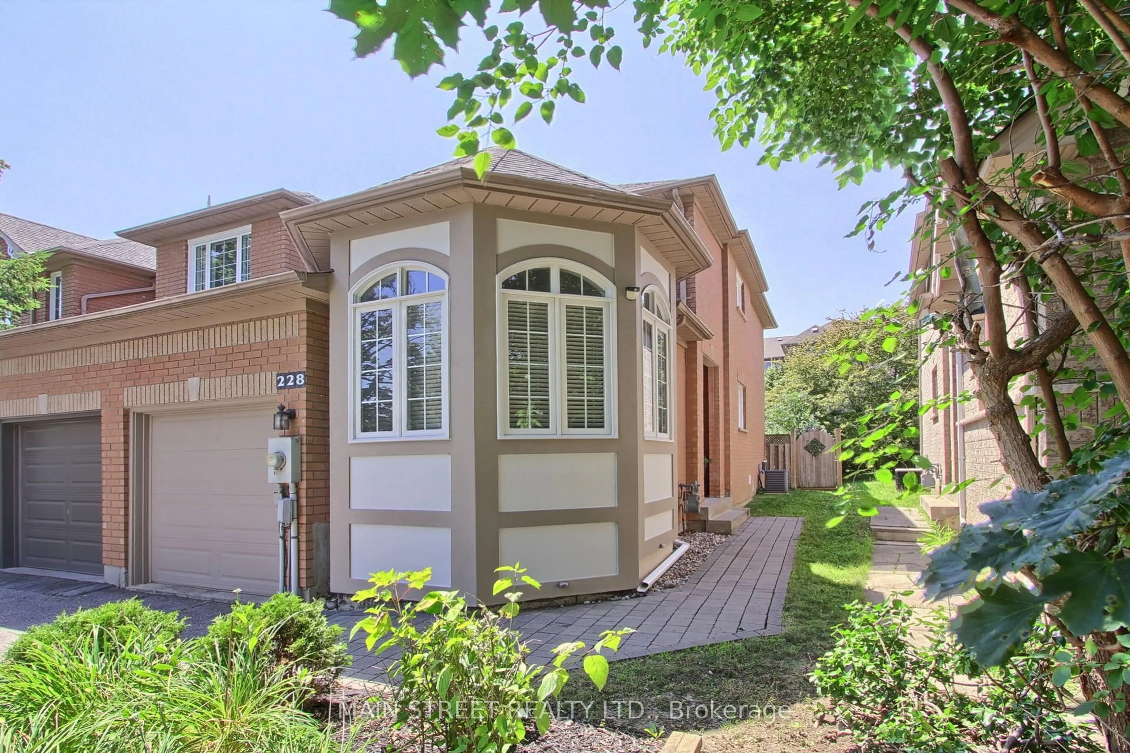 Home with brick exterior material, street for 228 Warner Cres, Newmarket Ontario L3X 2C7