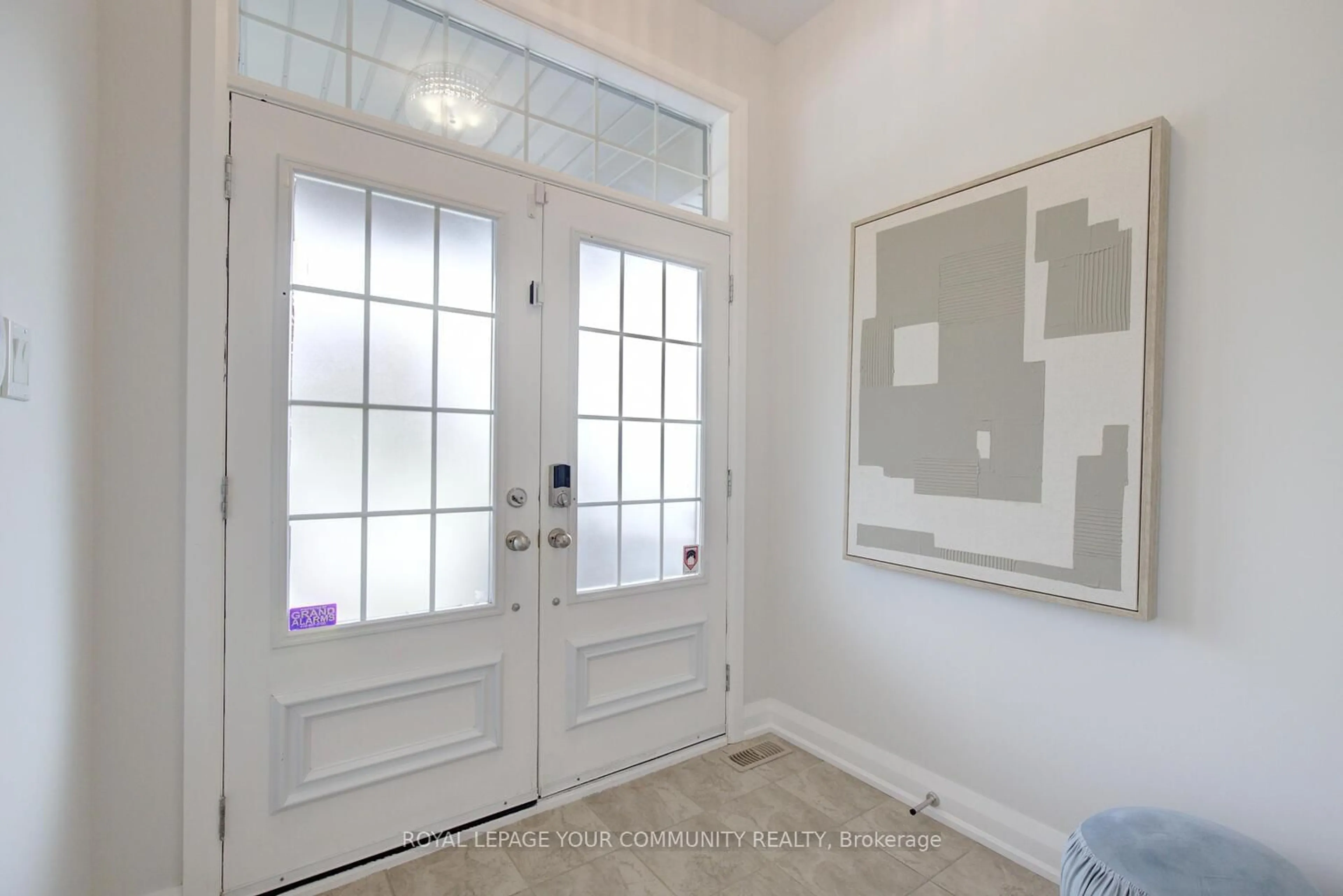 Indoor entryway for 4 Alex Black St, Vaughan Ontario L6A 0V5