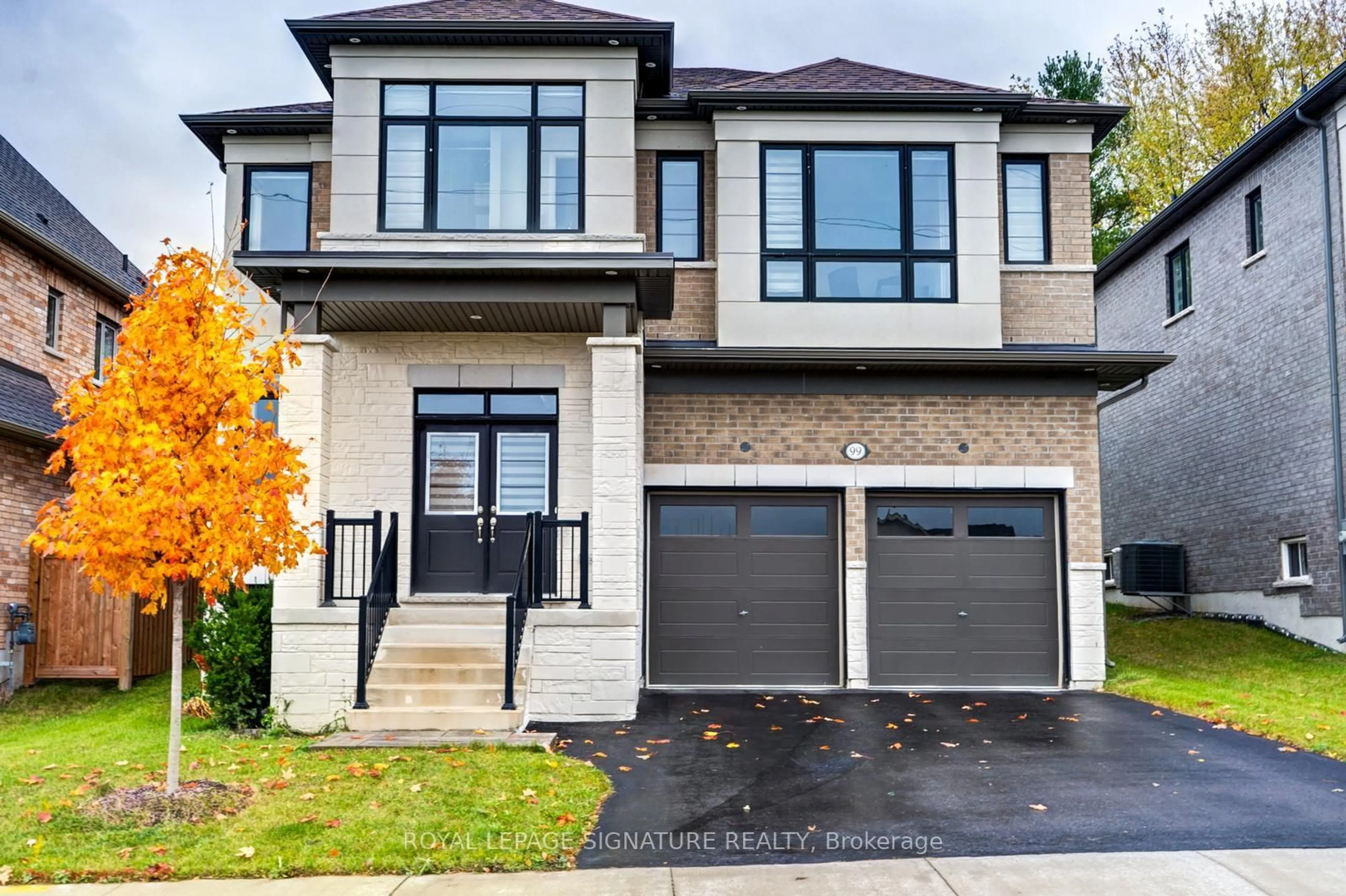 Home with brick exterior material, street for 99 Bethpage Cres, Newmarket Ontario L3X 1B8