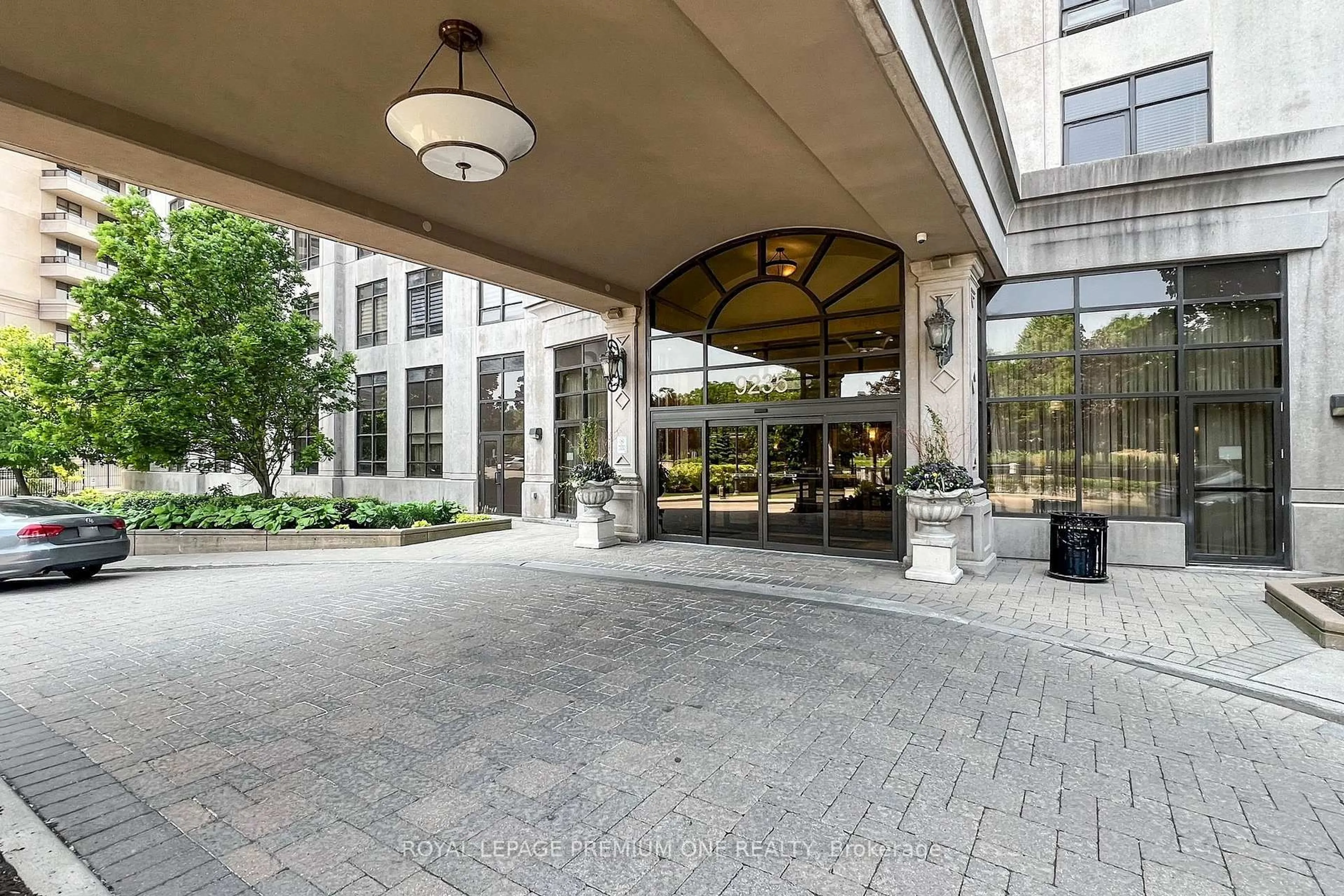 Unknown for 9235 Jane St #606, Vaughan Ontario L6A 0J8