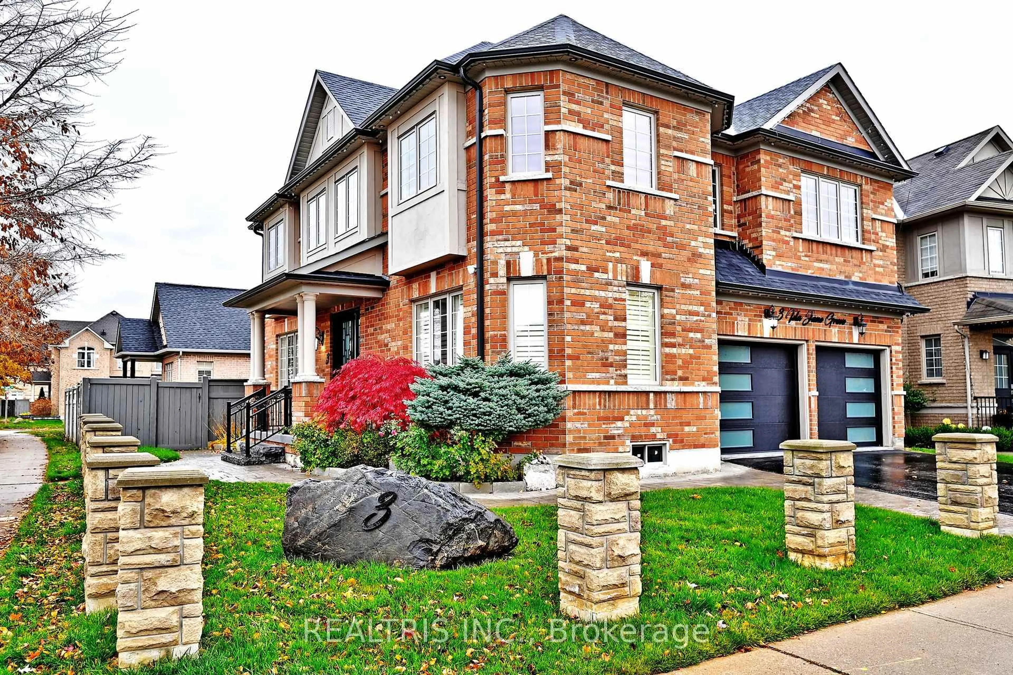 Home with brick exterior material, street for 3 Ida Jane Grve, Whitchurch-Stouffville Ontario L4A 0S4