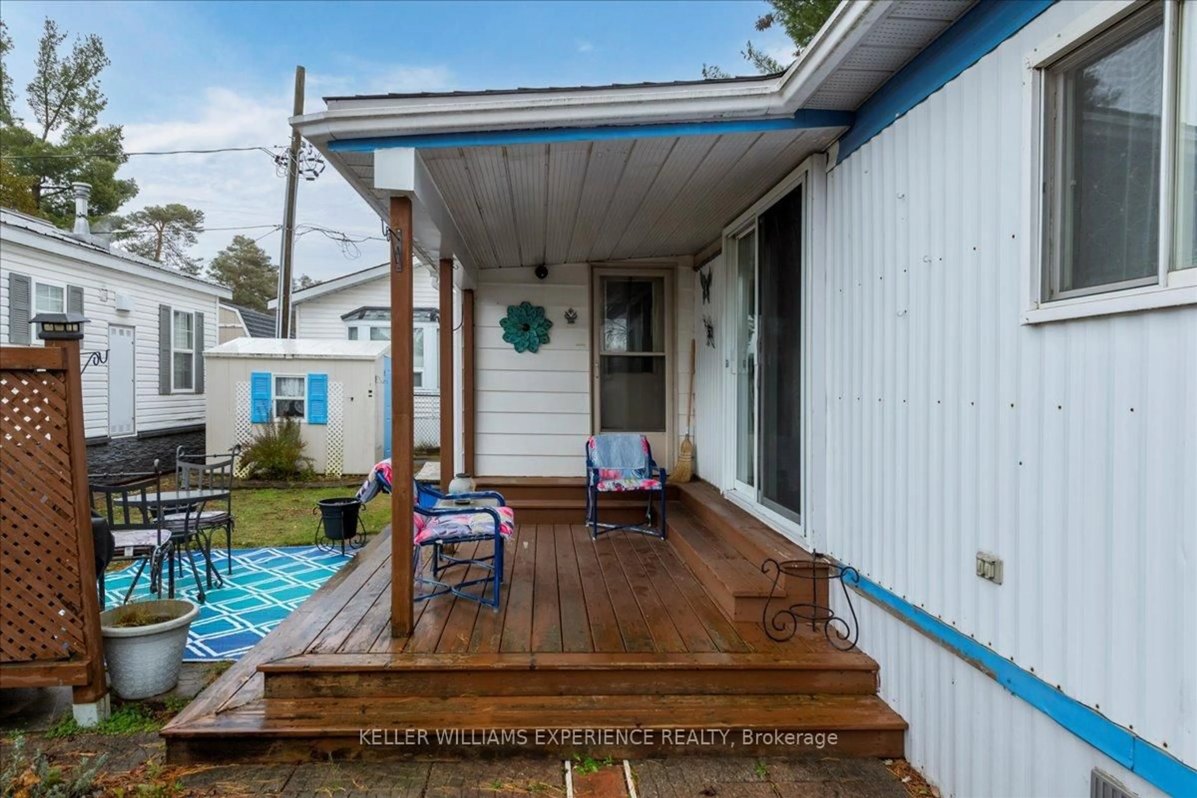 Patio, street for 31 Third St, Essa Ontario L0M 1B3