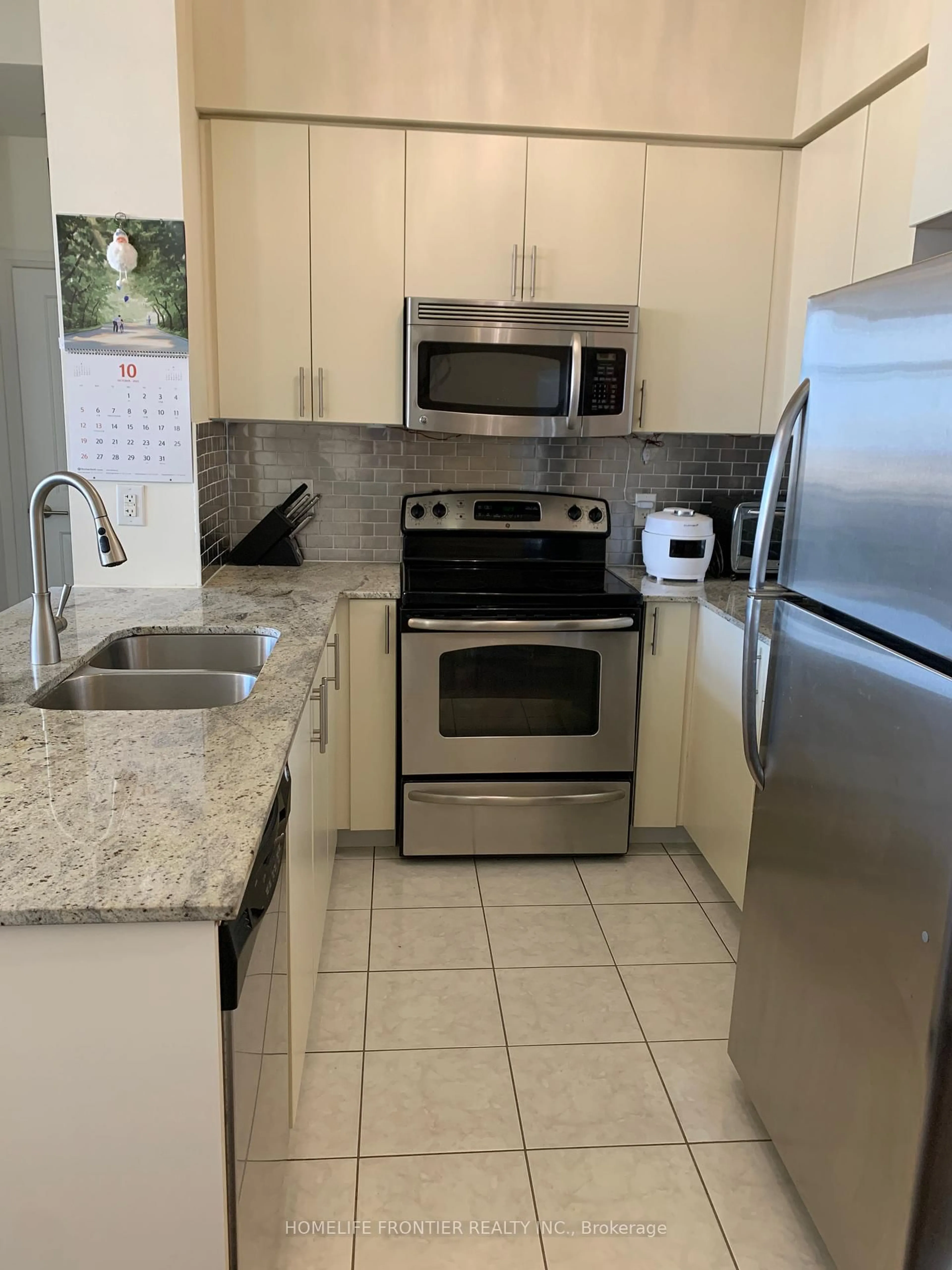Standard kitchen, ceramic/tile floor for 520 Steeles Ave W Ave #1515, Vaughan Ontario L4J 0H2