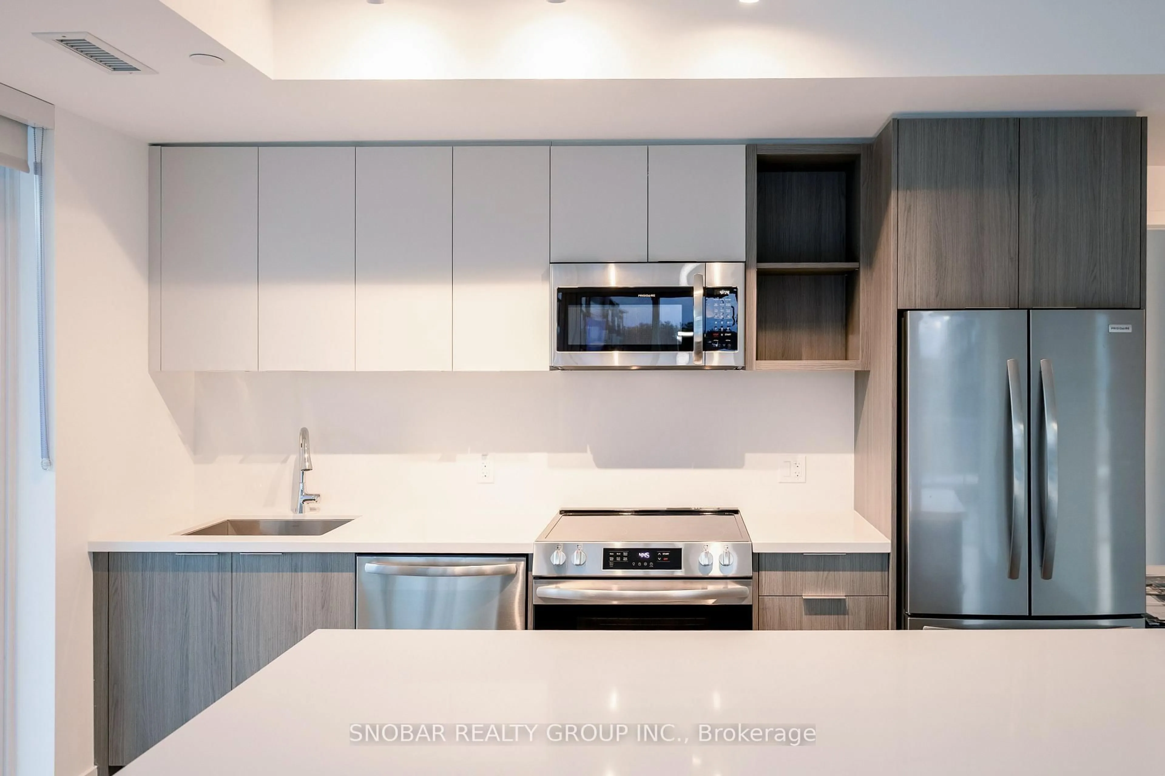 Standard kitchen, unknown for 333 Sunseeker Ave #317, Innisfil Ontario L9S 0J7