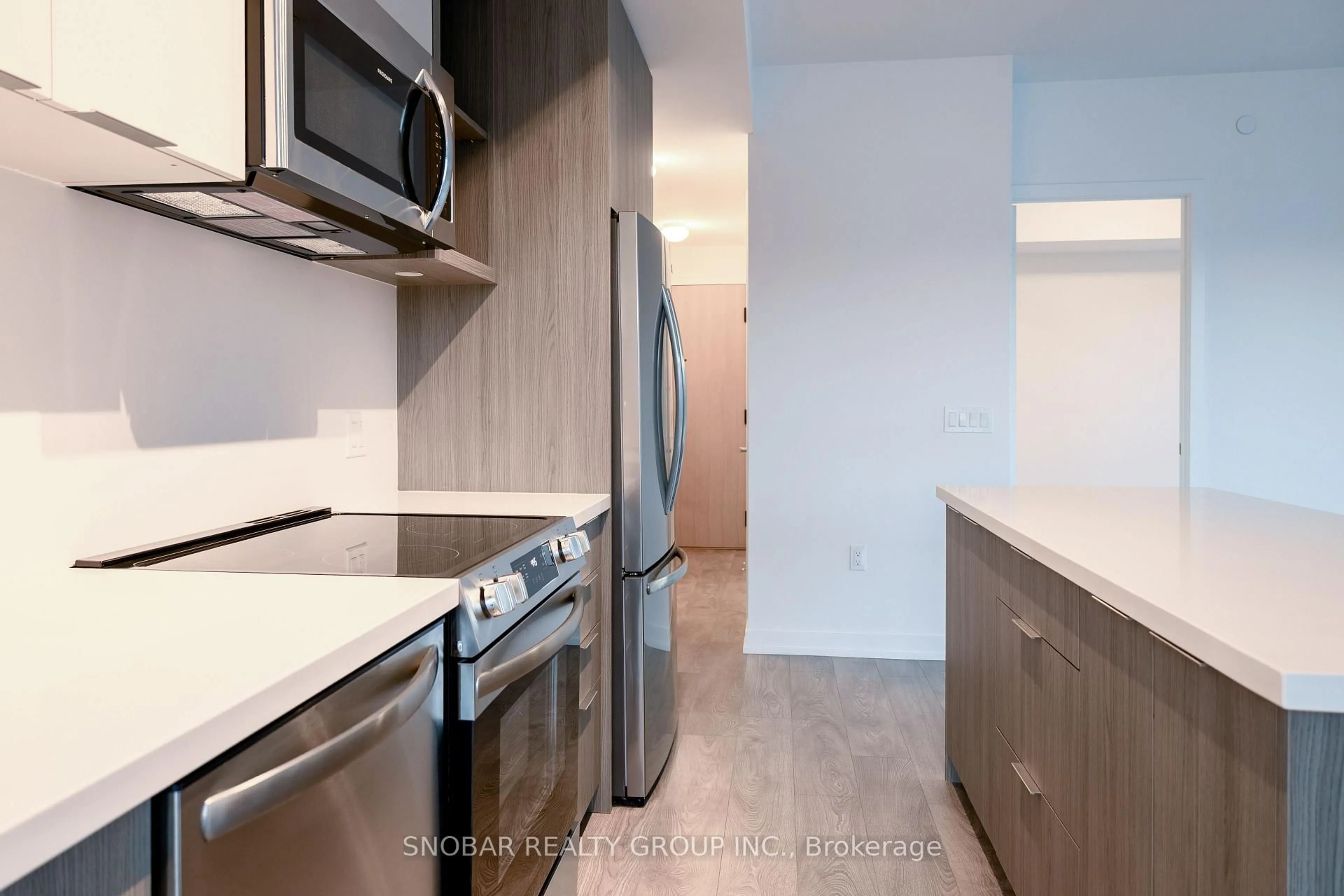 Standard kitchen, unknown for 333 Sunseeker Ave #317, Innisfil Ontario L9S 0J7