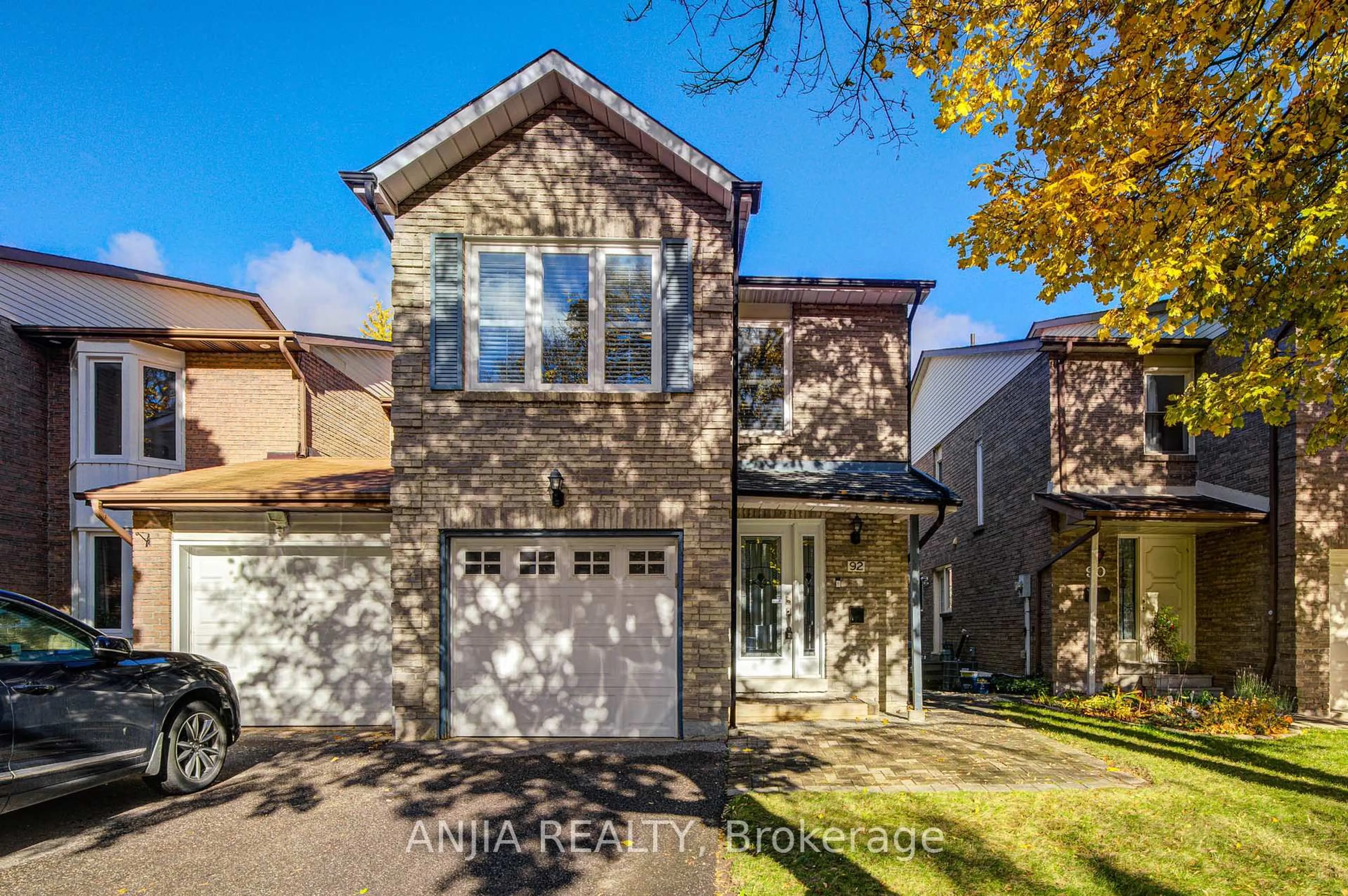 Home with brick exterior material, street for 92 Baywood Crt, Markham Ontario L3T 5W3