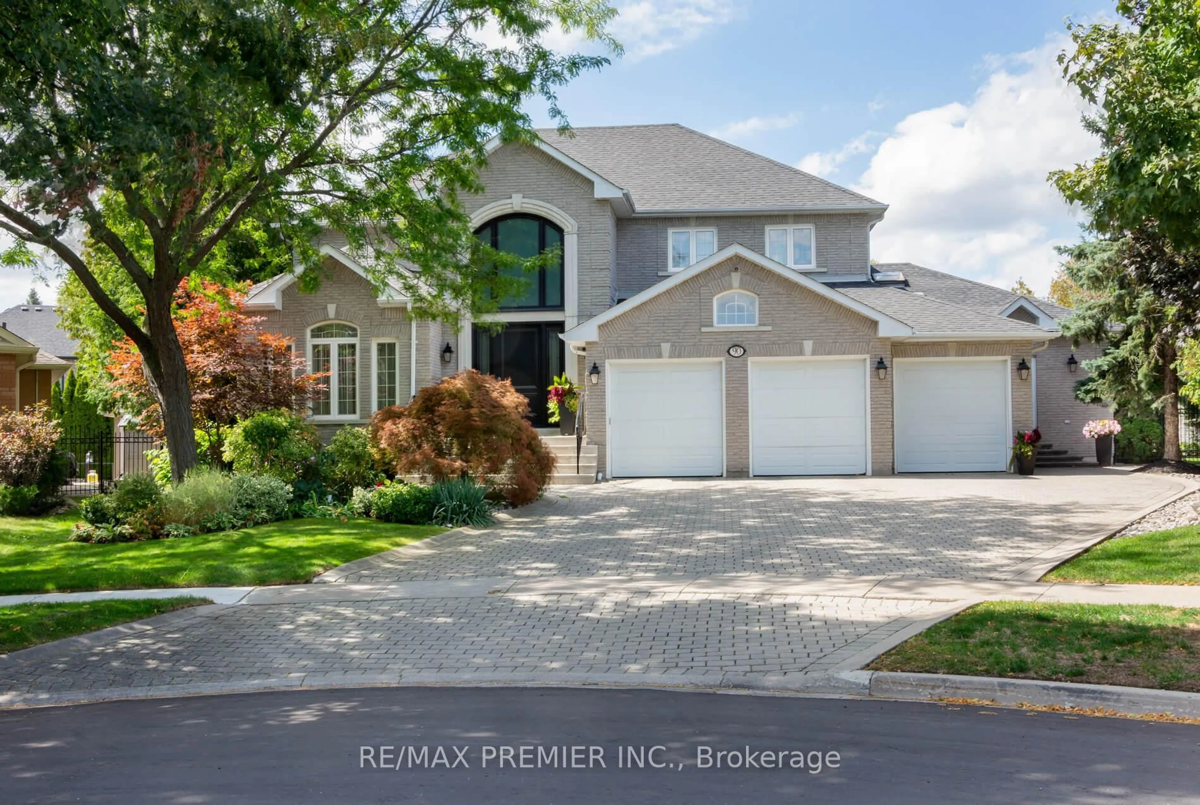 Home with brick exterior material, street for 90 Shamrock Cres, Vaughan Ontario L4H 1A3