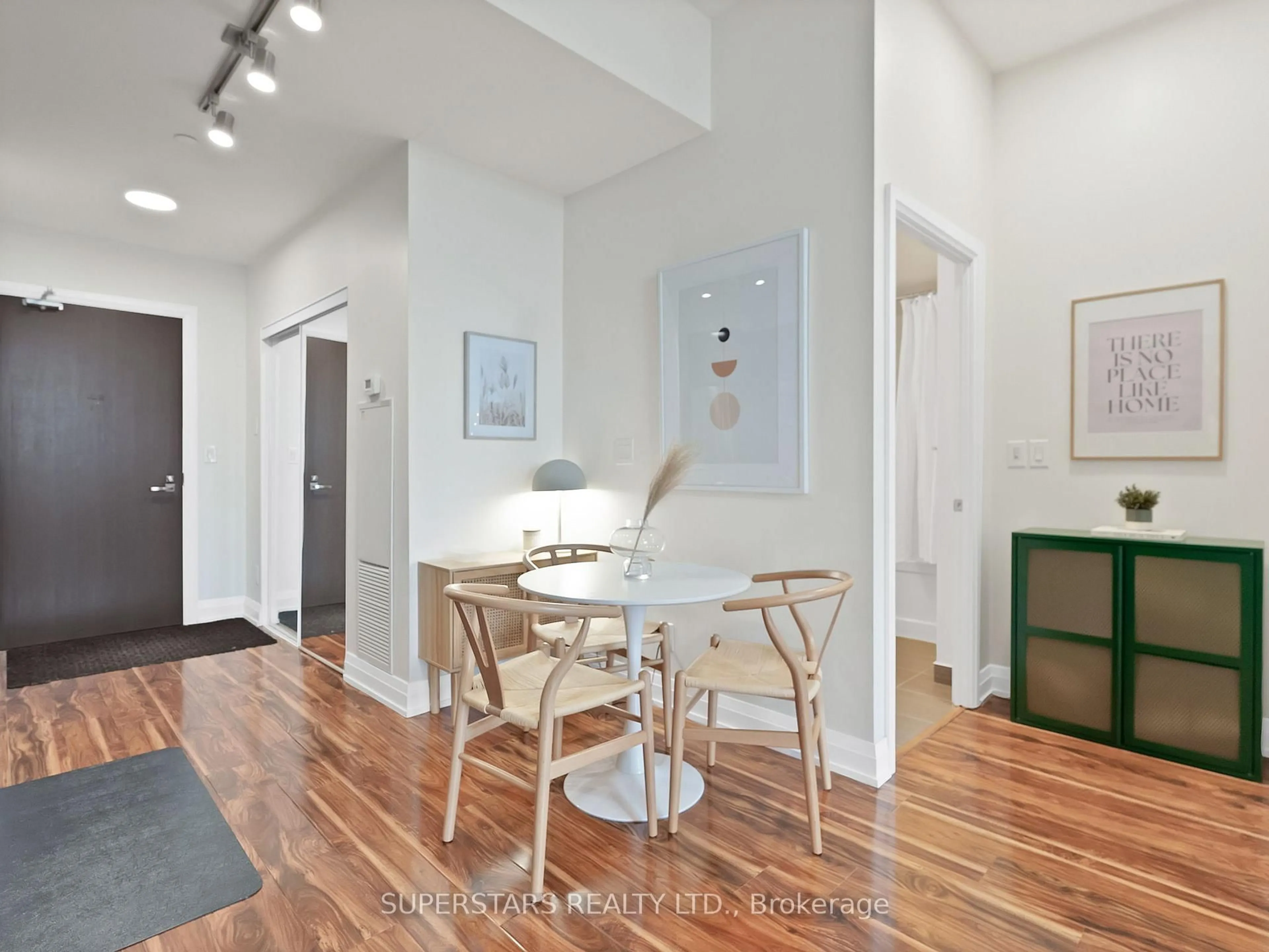 Unknown for 7171 Yonge St #303, Markham Ontario L3T 0C5