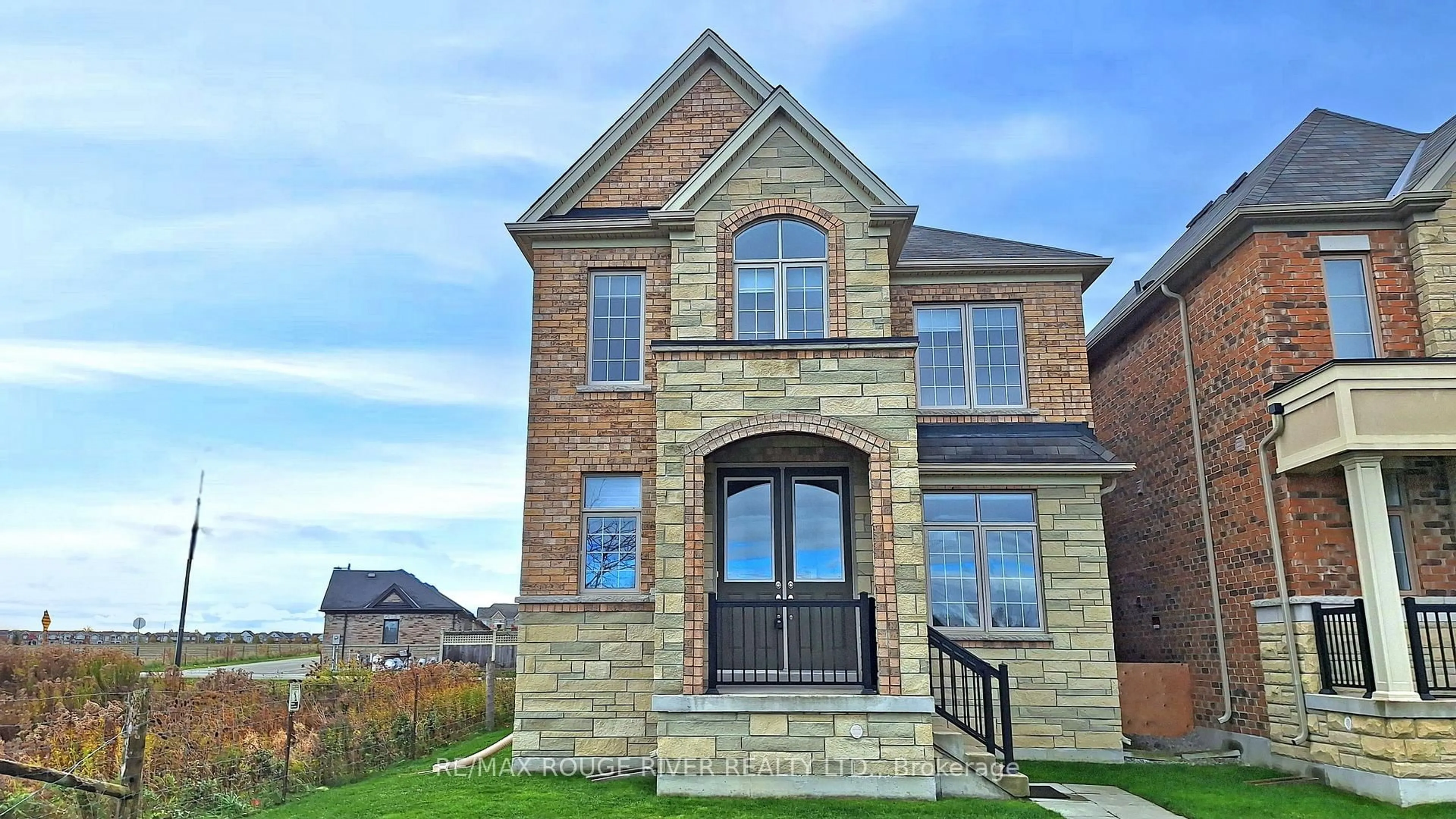 Home with brick exterior material, street for 2732 Donald Cousens Pkwy, Markham Ontario L6B 0X9