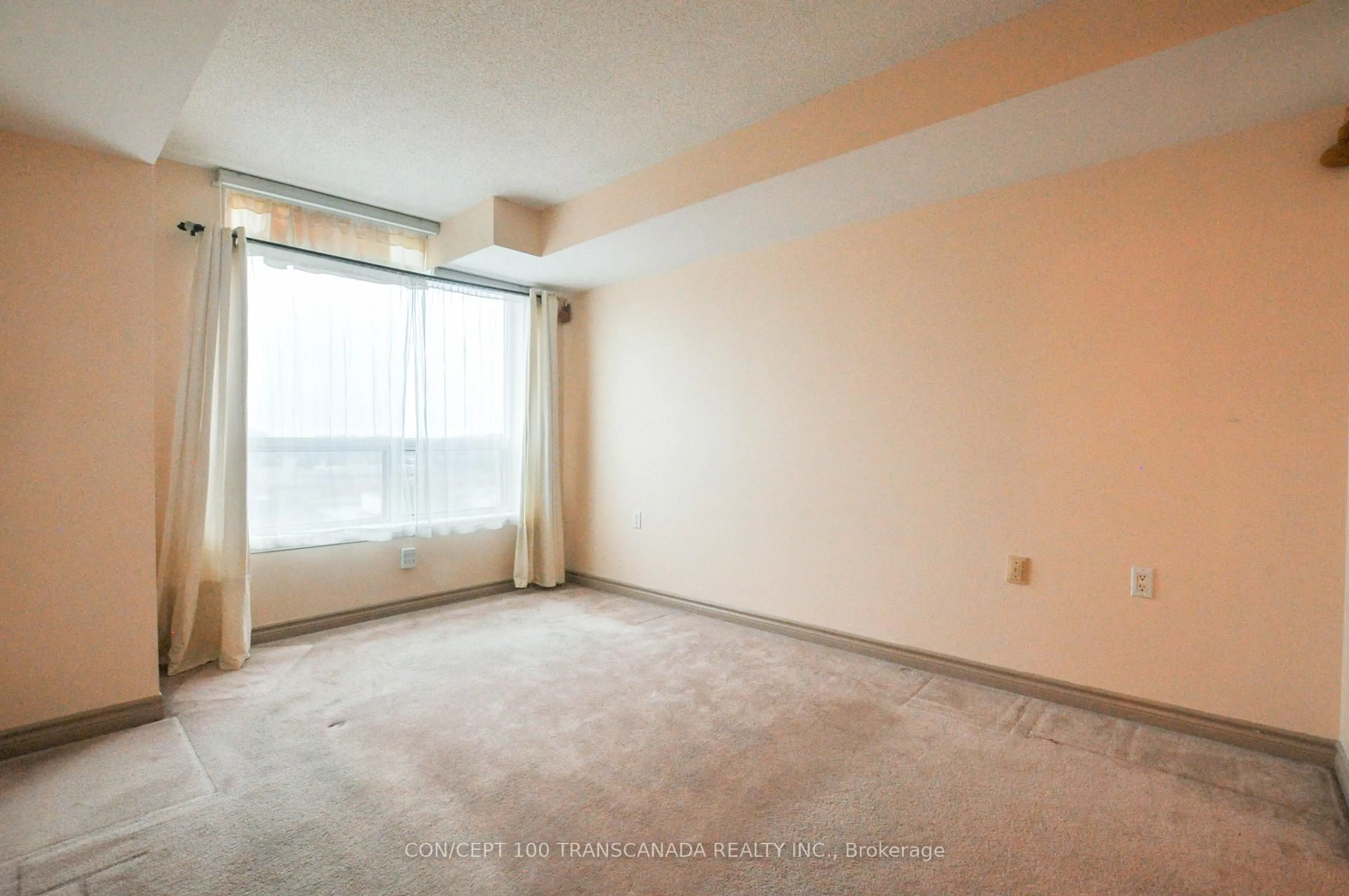 A pic of a room for 9015 Leslie St #1107, Richmond Hill Ontario L4B 4J8