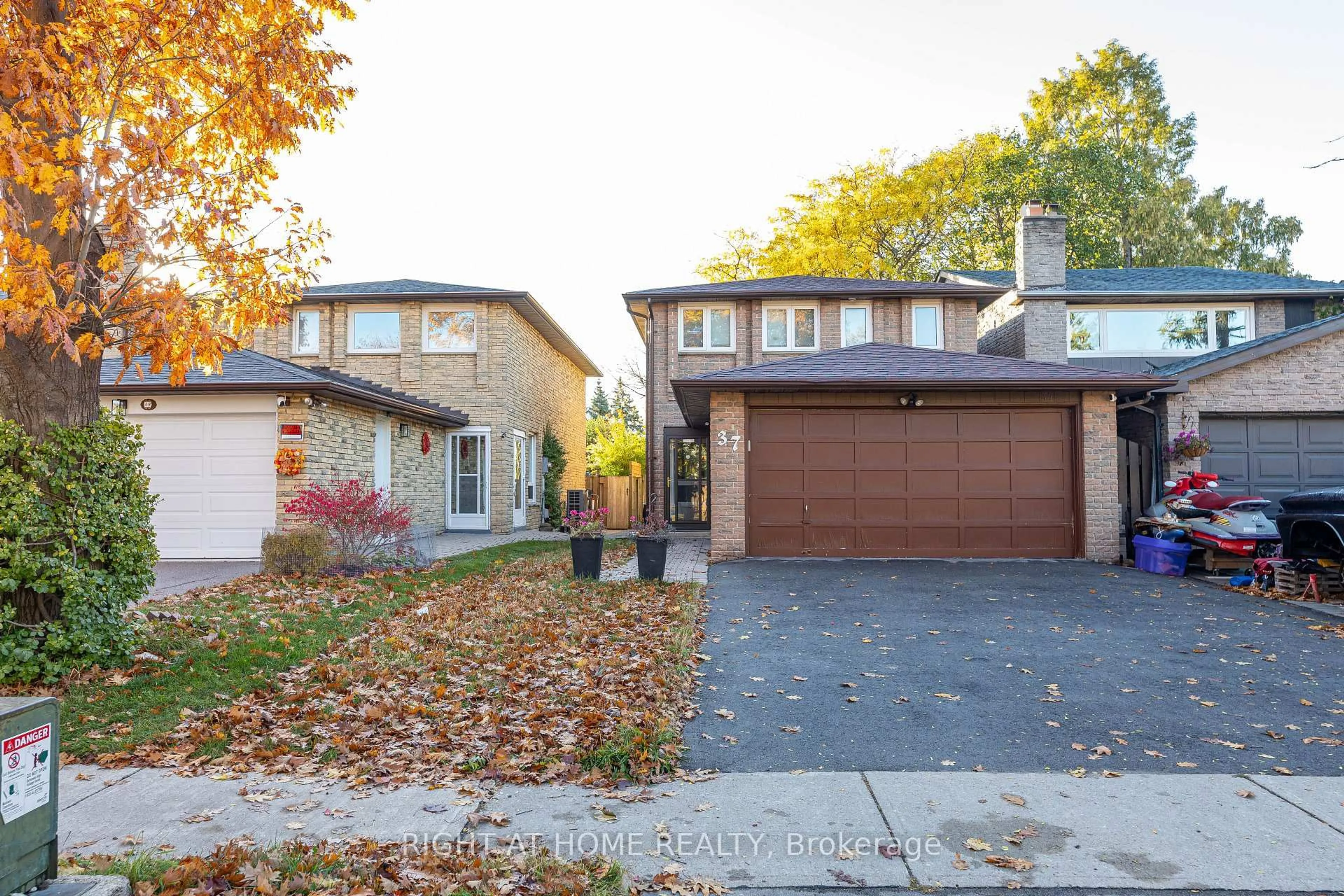 Home with brick exterior material, street for 37 Cheeseman Dr, Markham Ontario L3R 3G3