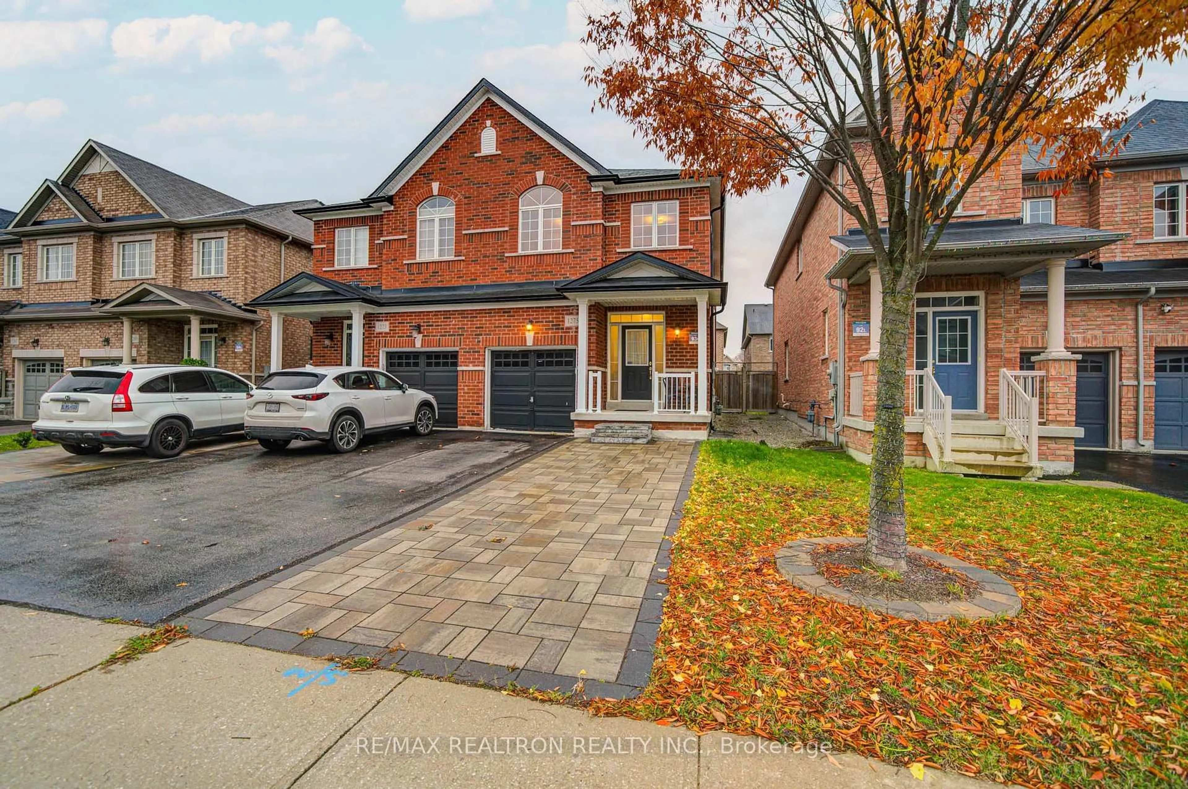 Home with brick exterior material, street for 1275 Blencowe Cres, Newmarket Ontario L3X 0C5