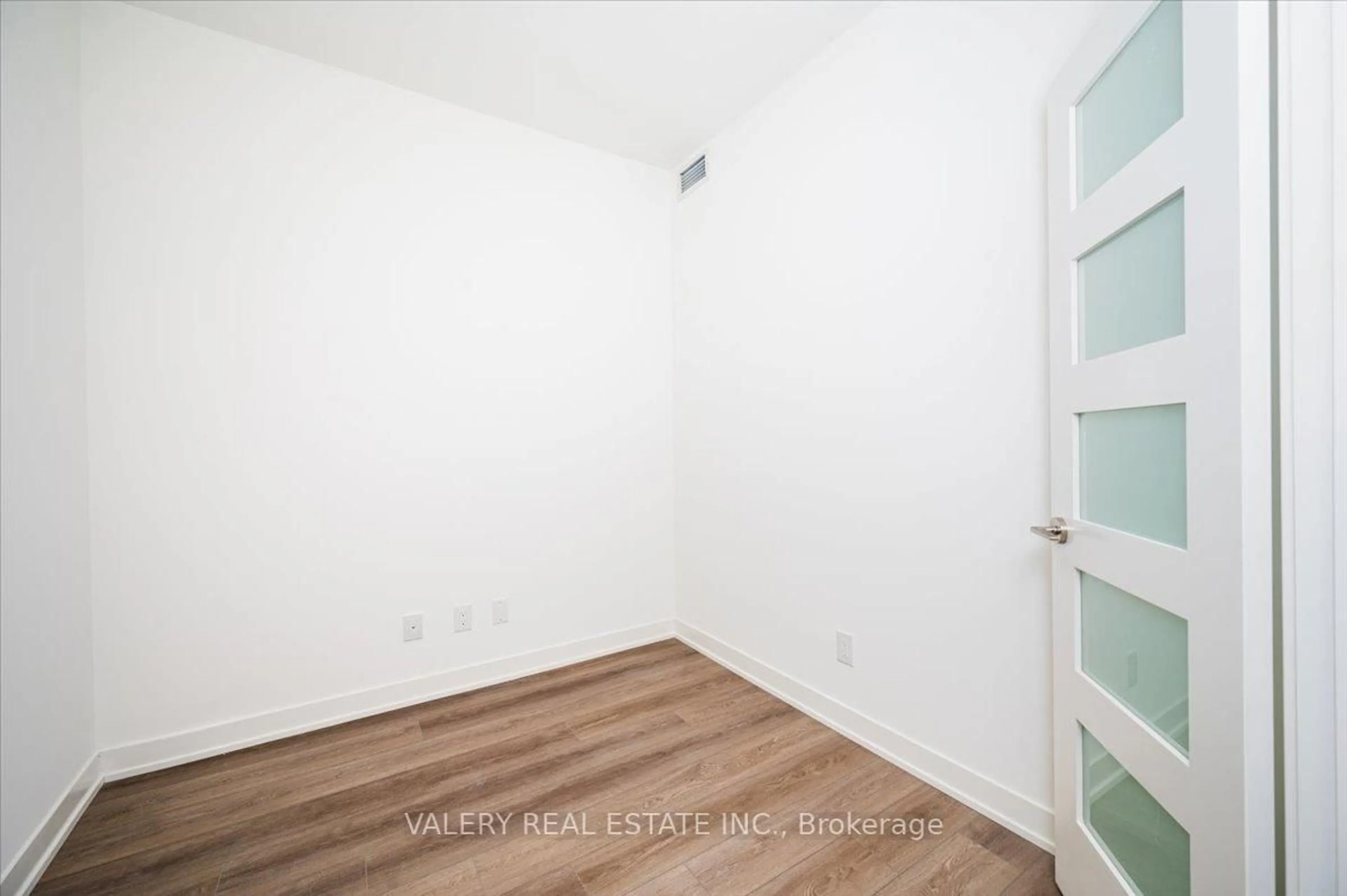 A pic of a room for 8119 Birchmount Rd #1213, Markham Ontario L6G 0H6