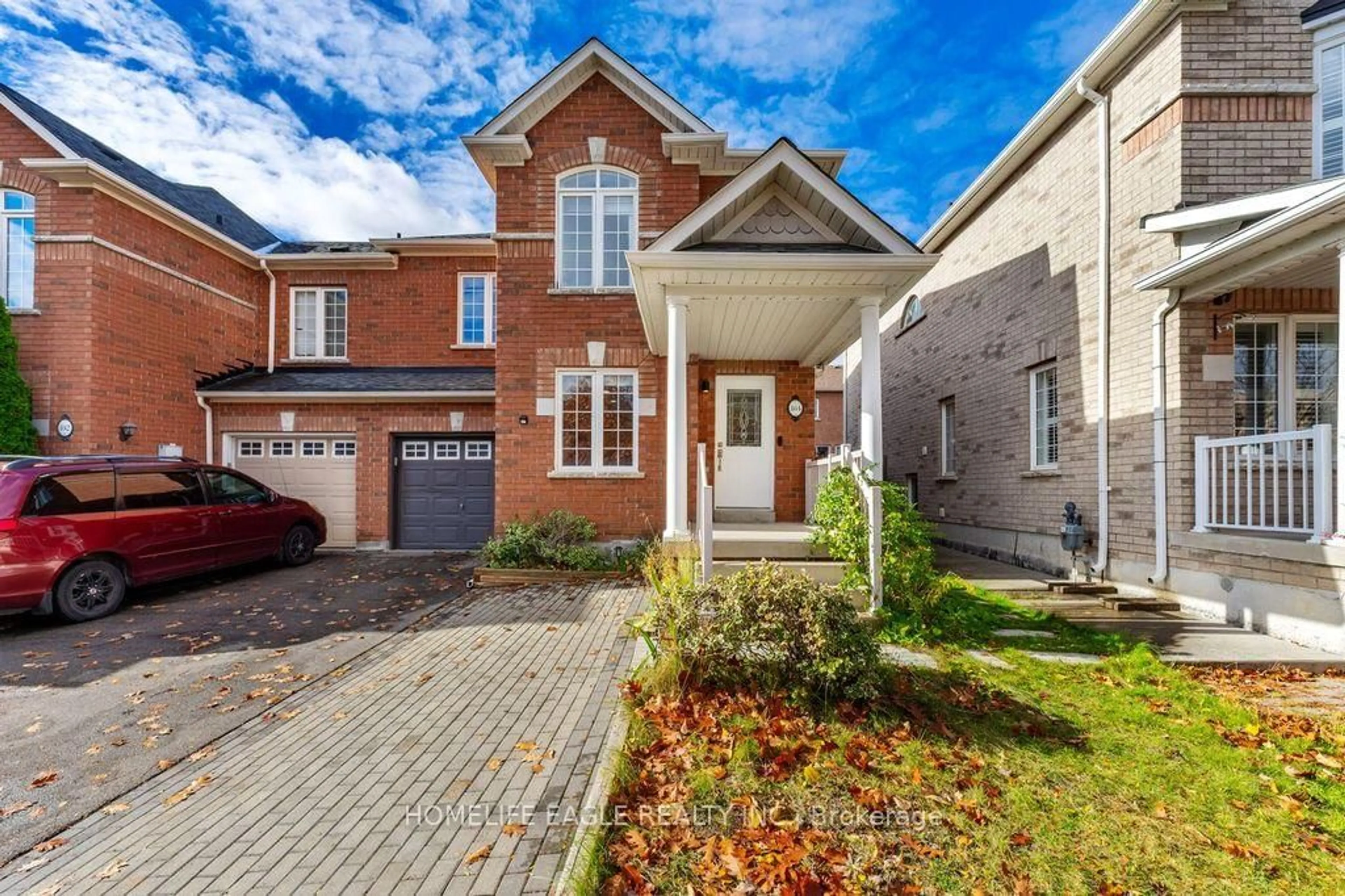 Home with brick exterior material, street for 184 Knapton Dr, Newmarket Ontario L3X 3B5