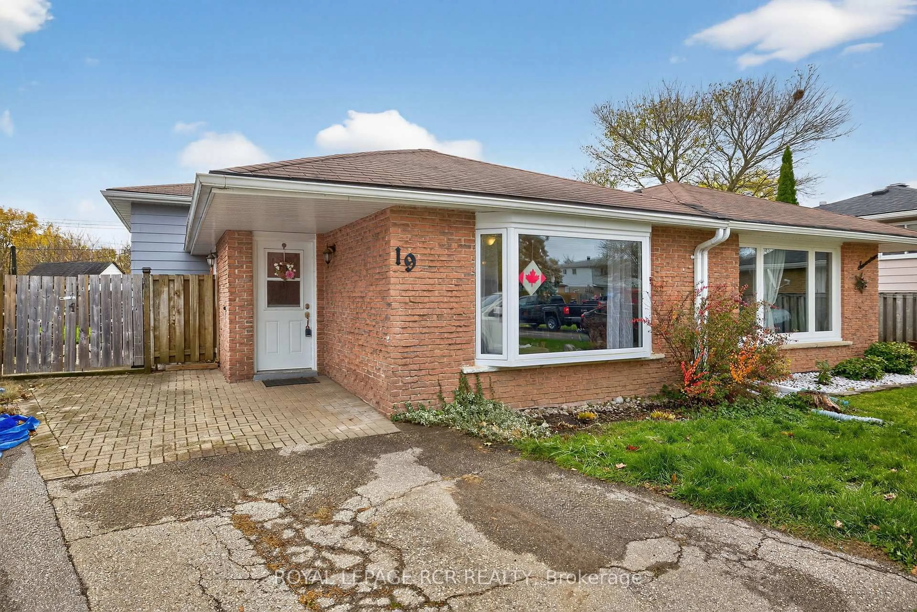 Home with brick exterior material, street for 19 Alphonsus Crt, New Tecumseth Ontario L0G 1W0