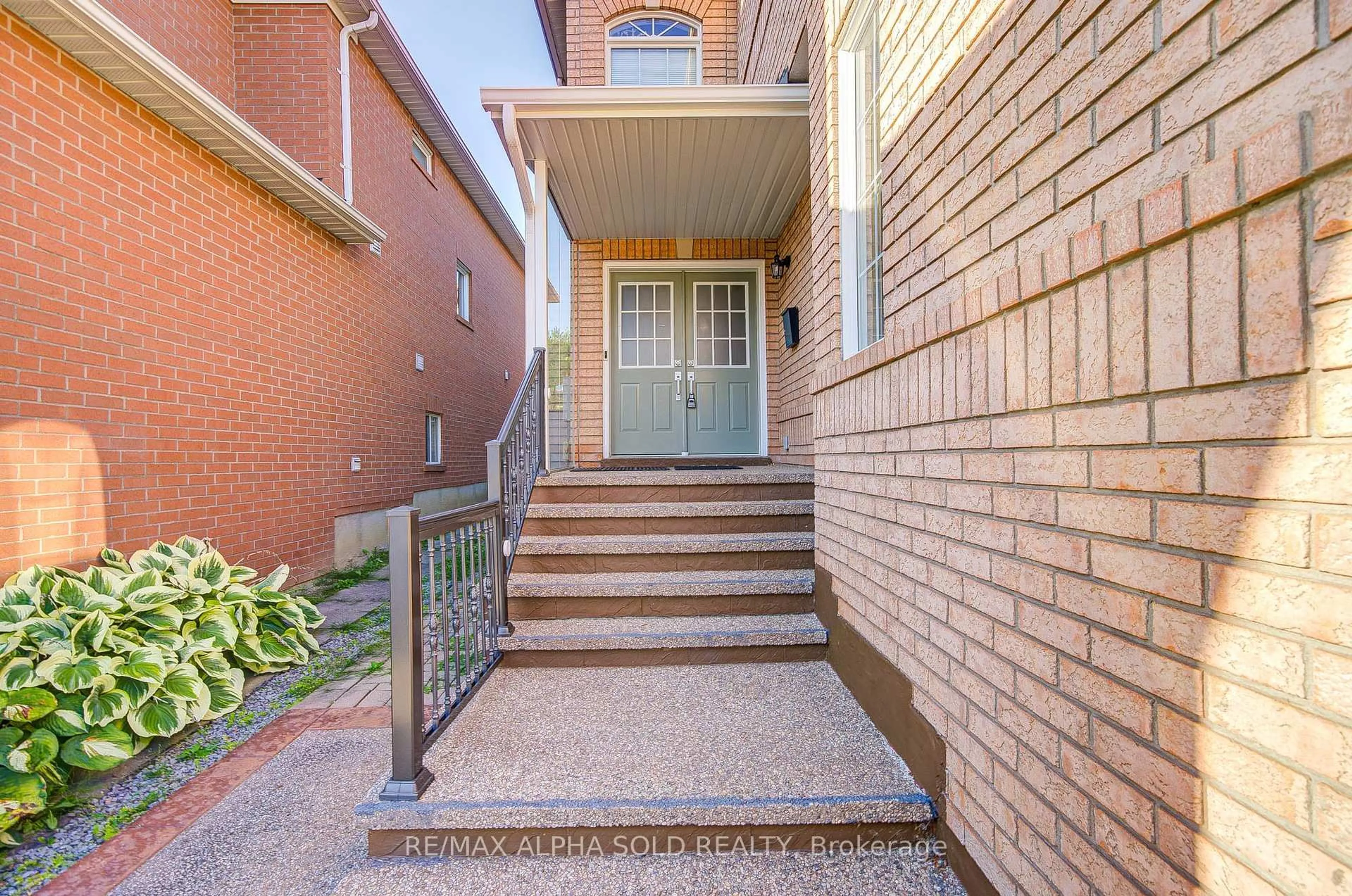 Home with brick exterior material, street for 6 Sapphire Dr, Richmond Hill Ontario L4S 2E4