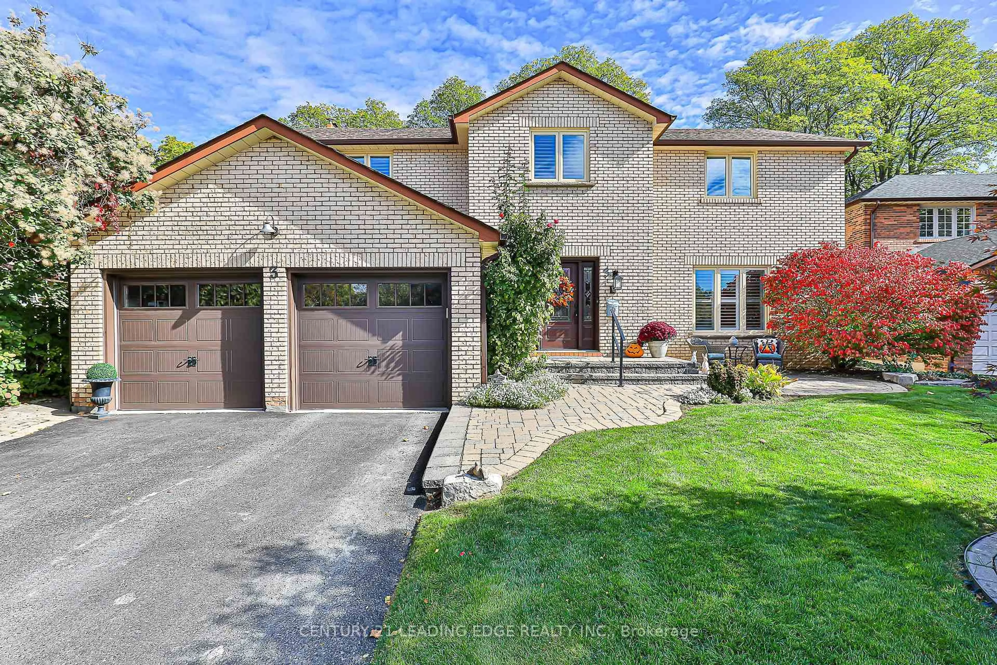 Home with brick exterior material, street for 3 King Arthur's Crt, Markham Ontario L3P 3V4
