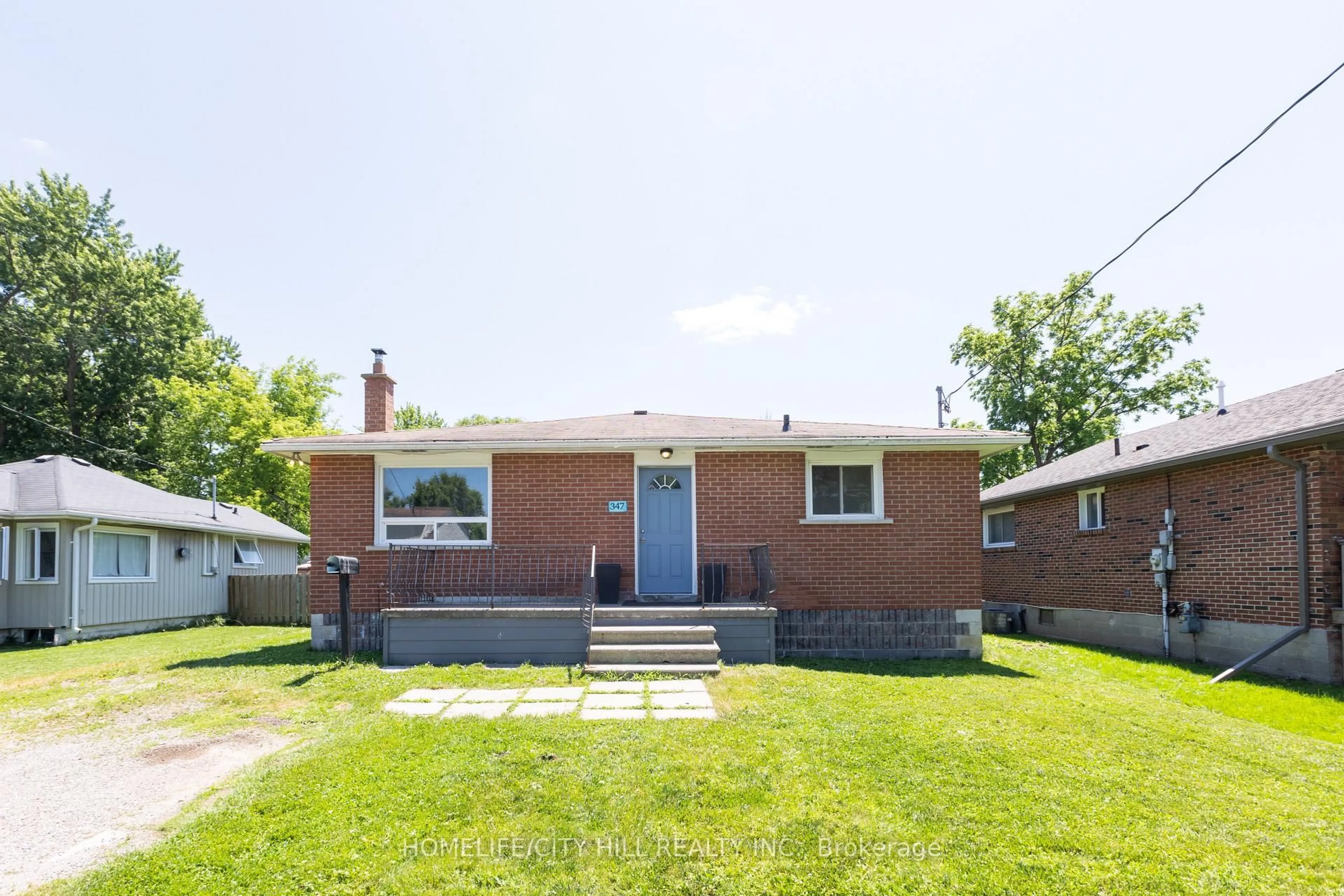 Home with brick exterior material, street for 347 Hollywood Dr, Georgina Ontario L4P 3A2