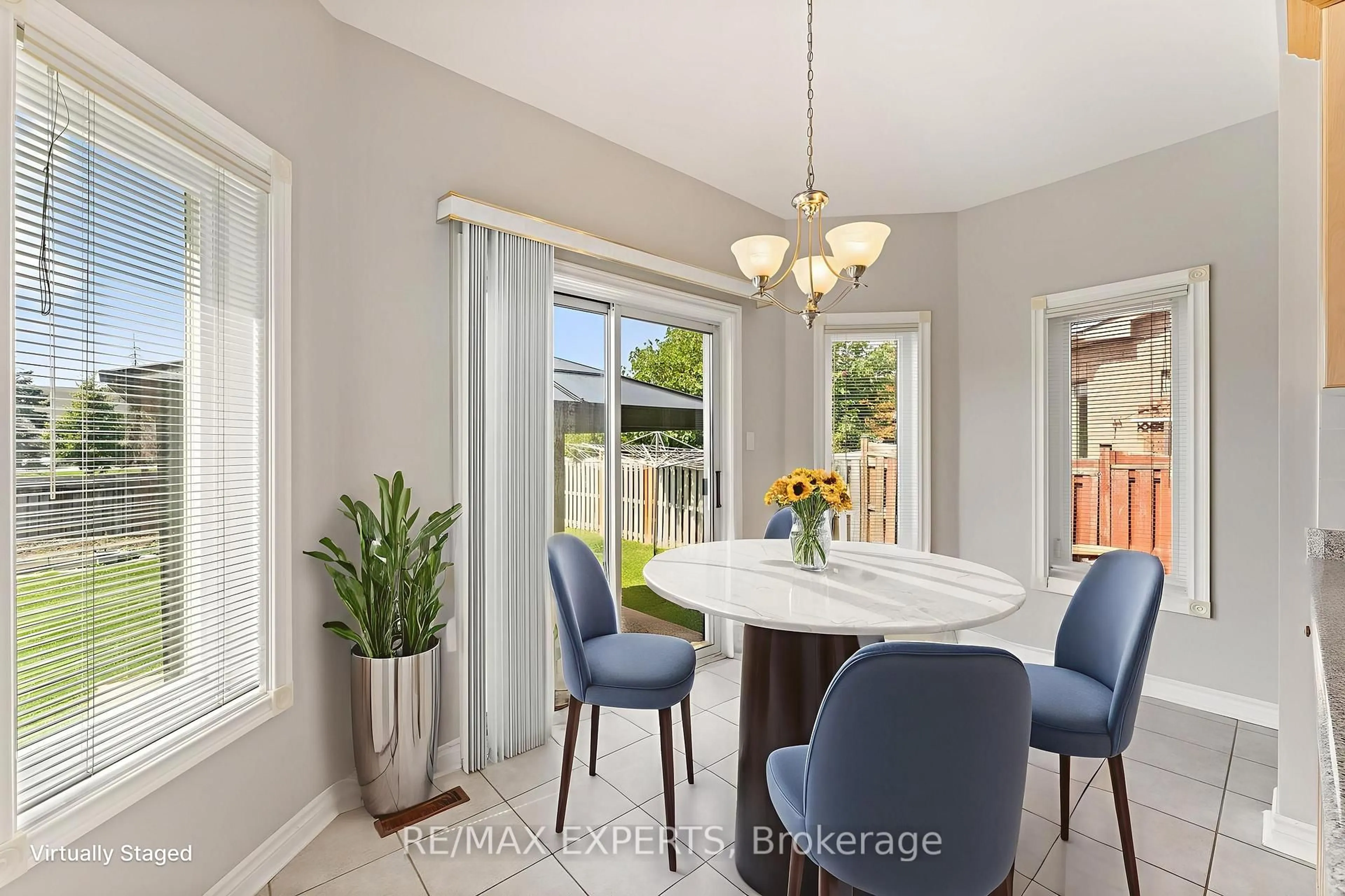 Dining room, unknown for 157 Cherokee Dr, Vaughan Ontario L6A 2M7