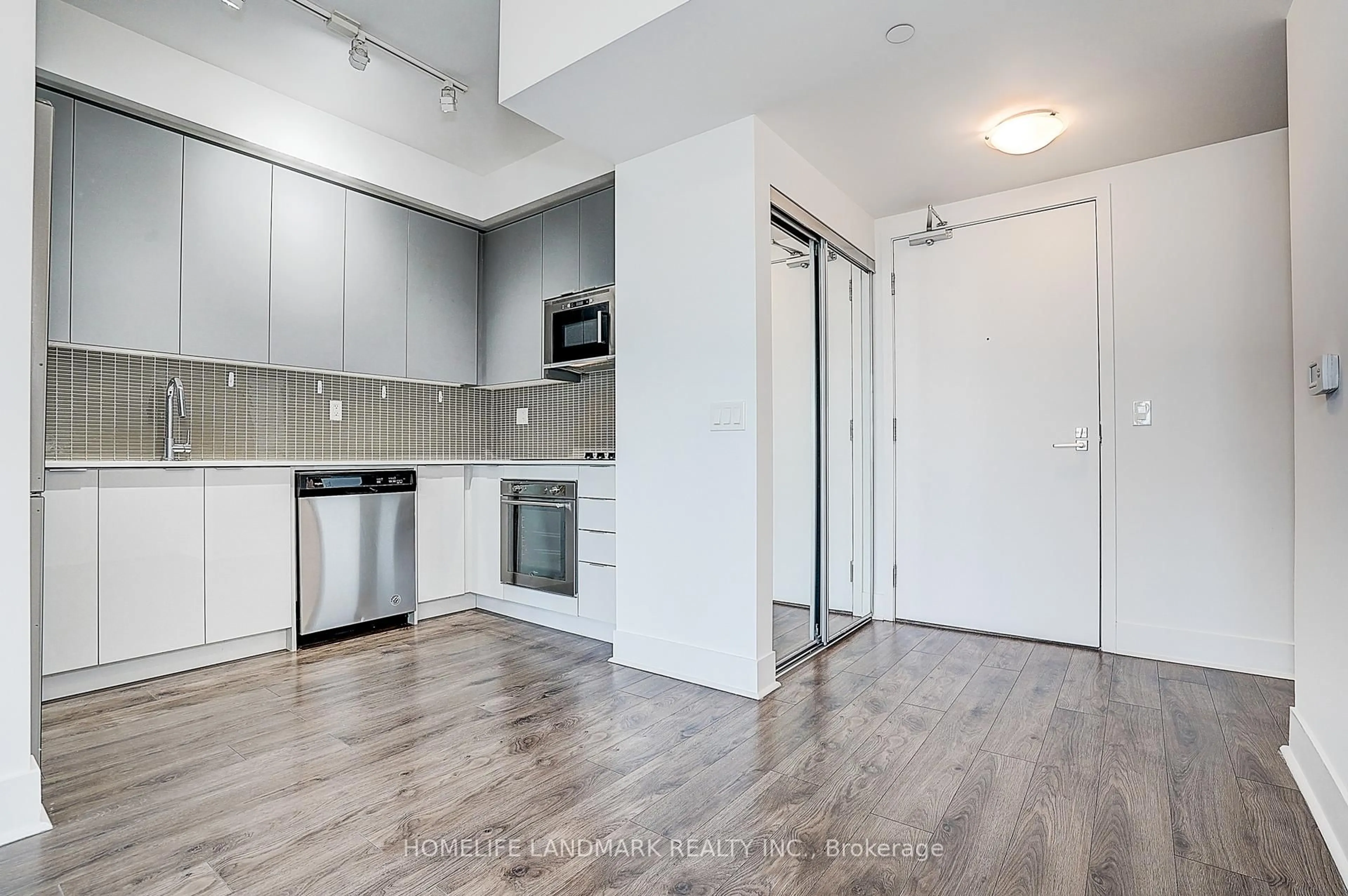 Unknown for 2916 Highway 7 #1804, Vaughan Ontario L4K 0K6