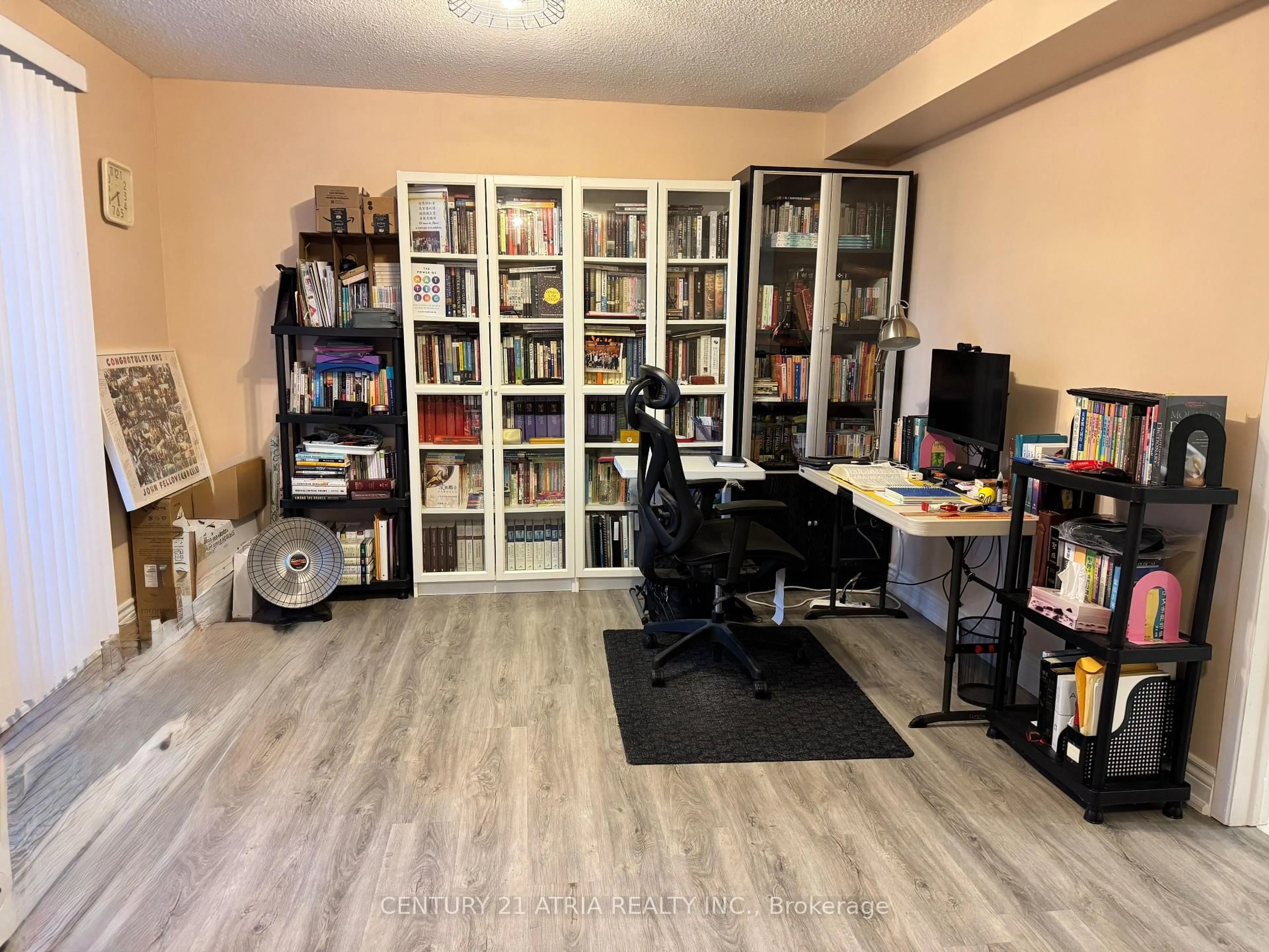 A pic of a room for 38 Henderson Dr, Aurora Ontario L4G 3L2