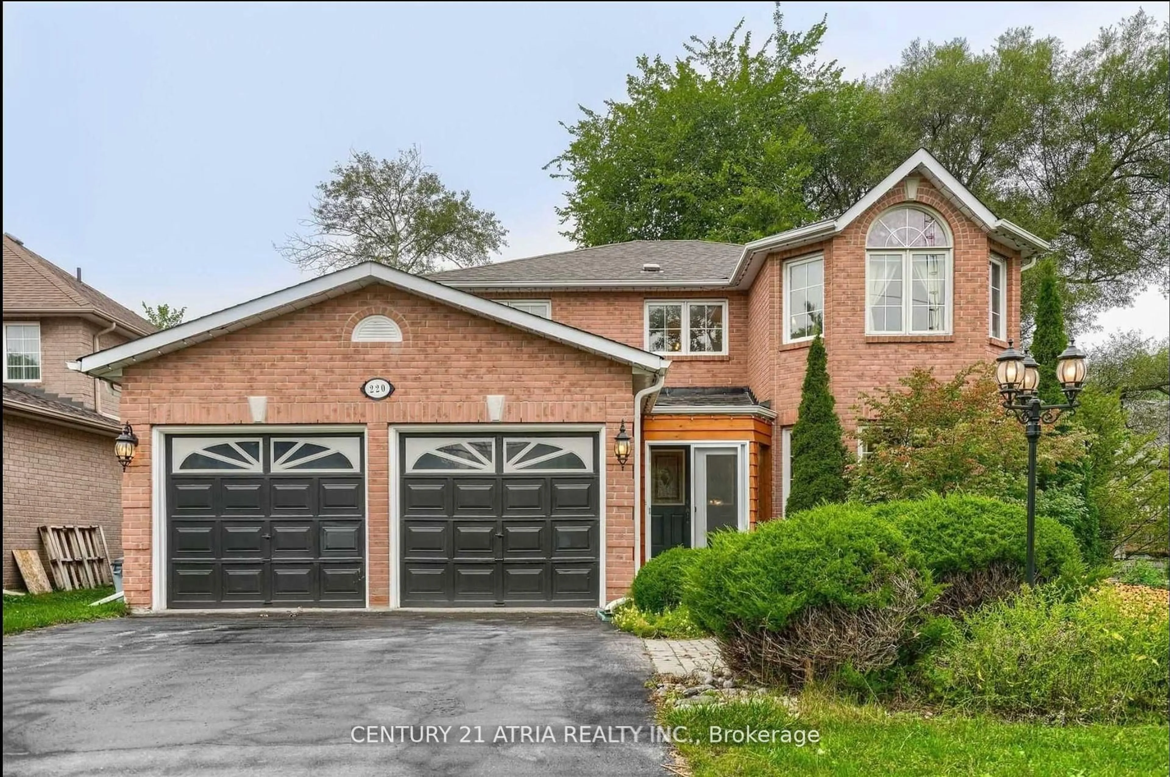 Home with brick exterior material, street for 220 Olde Bayview Ave, Richmond Hill Ontario L4E 3C7
