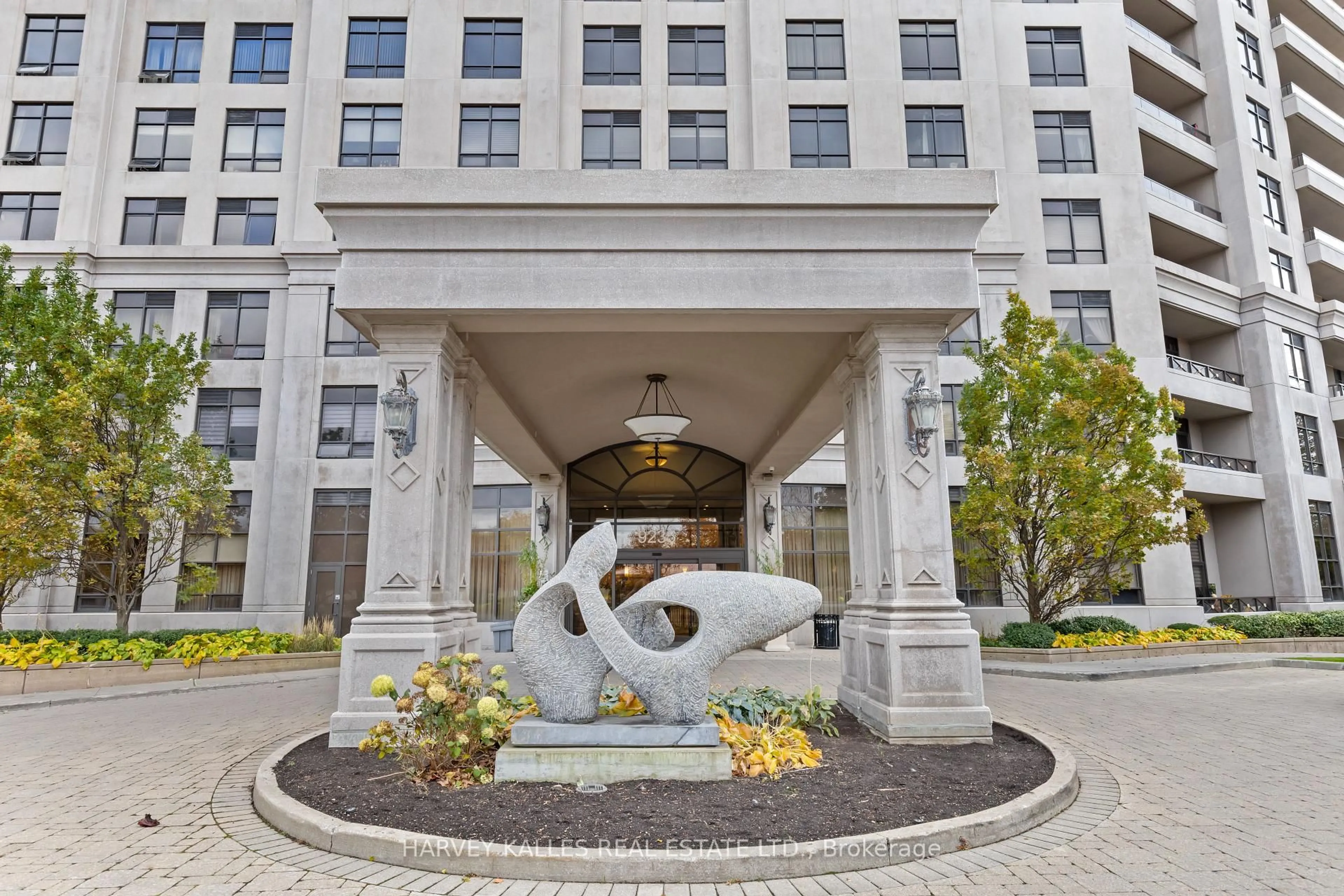 Unknown for 9235 Jane St #1206, Vaughan Ontario L6A 0J8