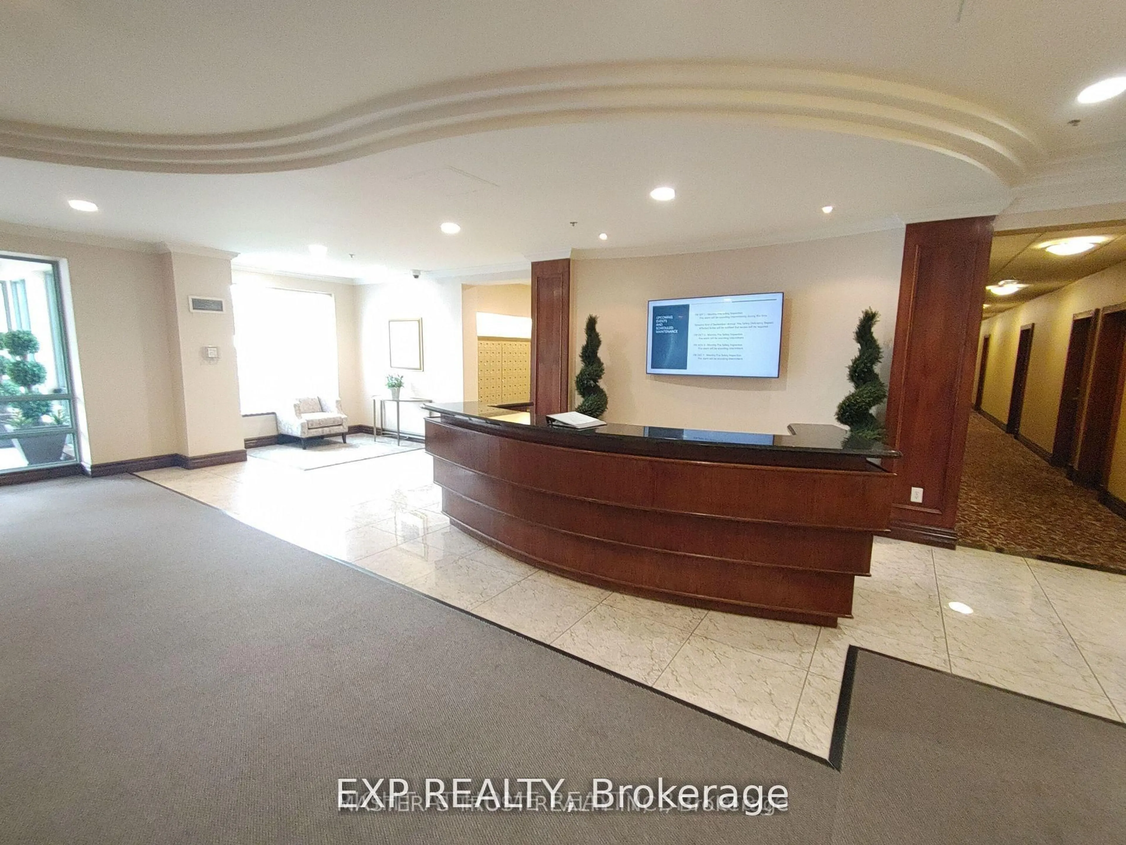 Lobby for 51 Baffin Cres #301, Richmond Hill Ontario L4B 4P6