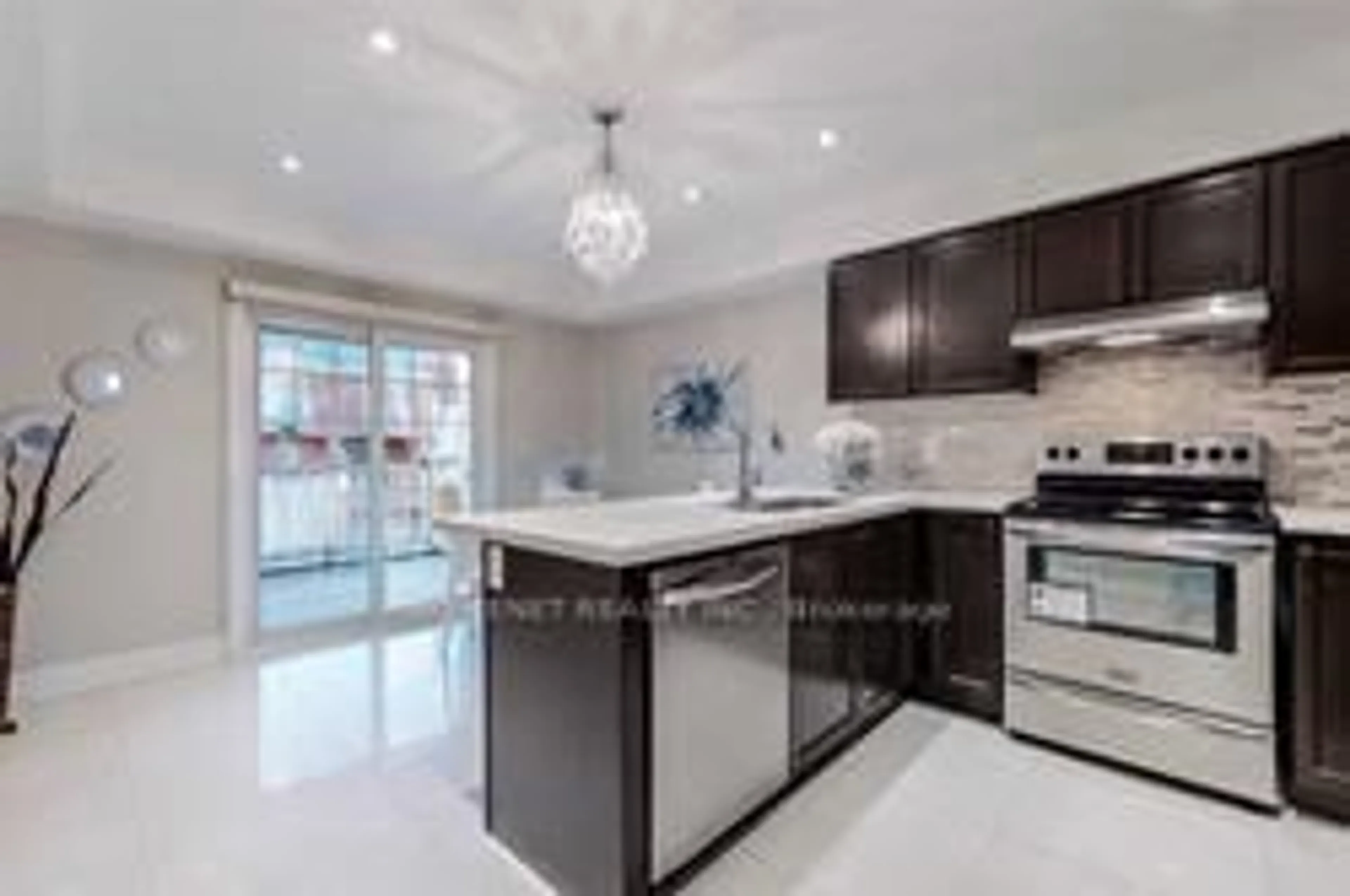 Open concept kitchen, ceramic/tile floor for 14 Truchard Ave, Markham Ontario L6C 0N3