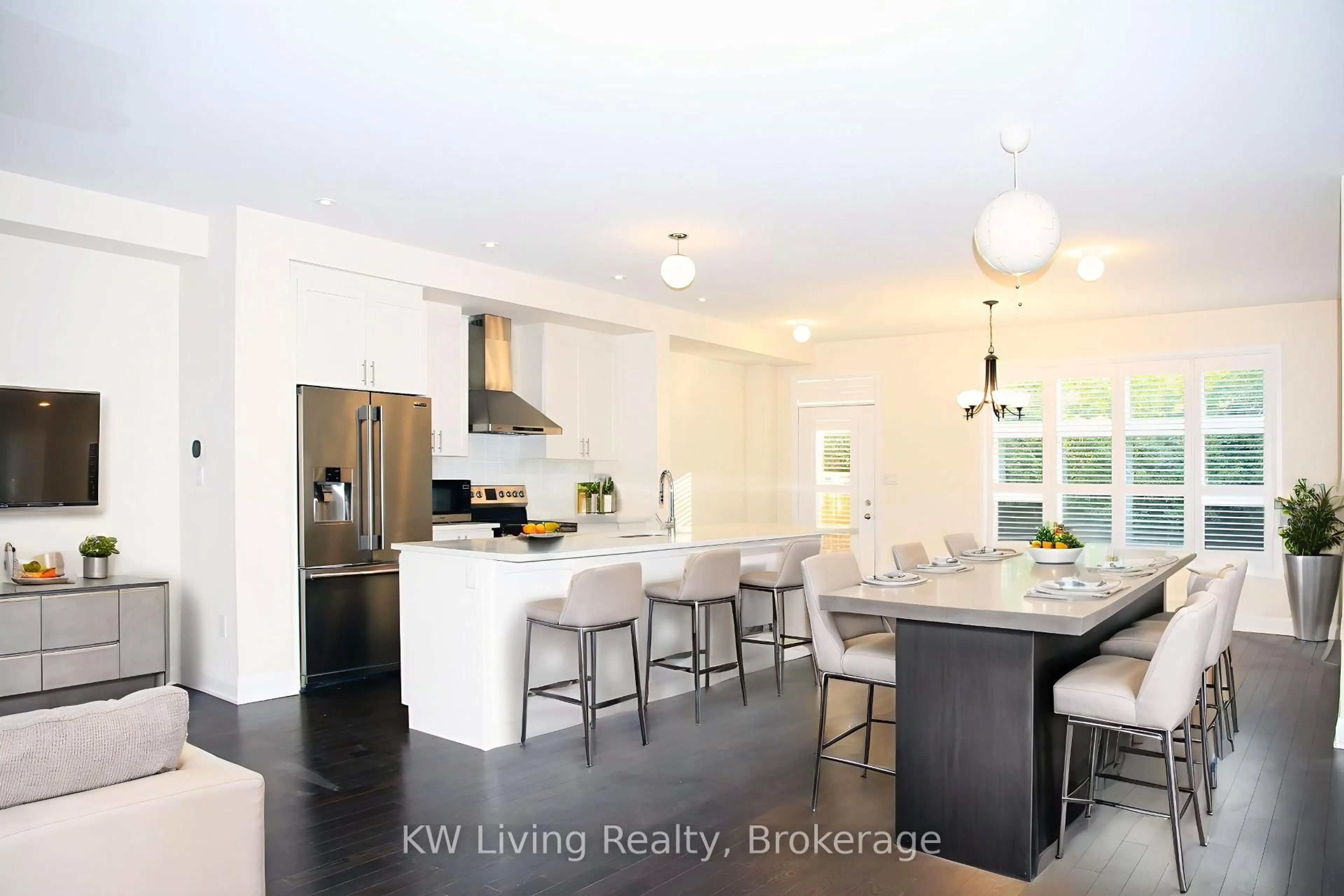 Open concept kitchen, unknown for 52 Causland Lane, Richmond Hill Ontario L4S 0G5